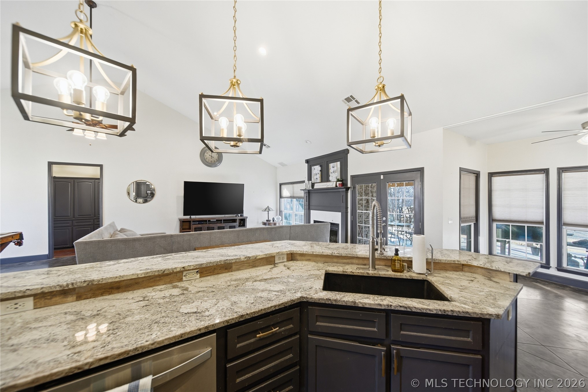 9800 E 510 Road Property Photo 14