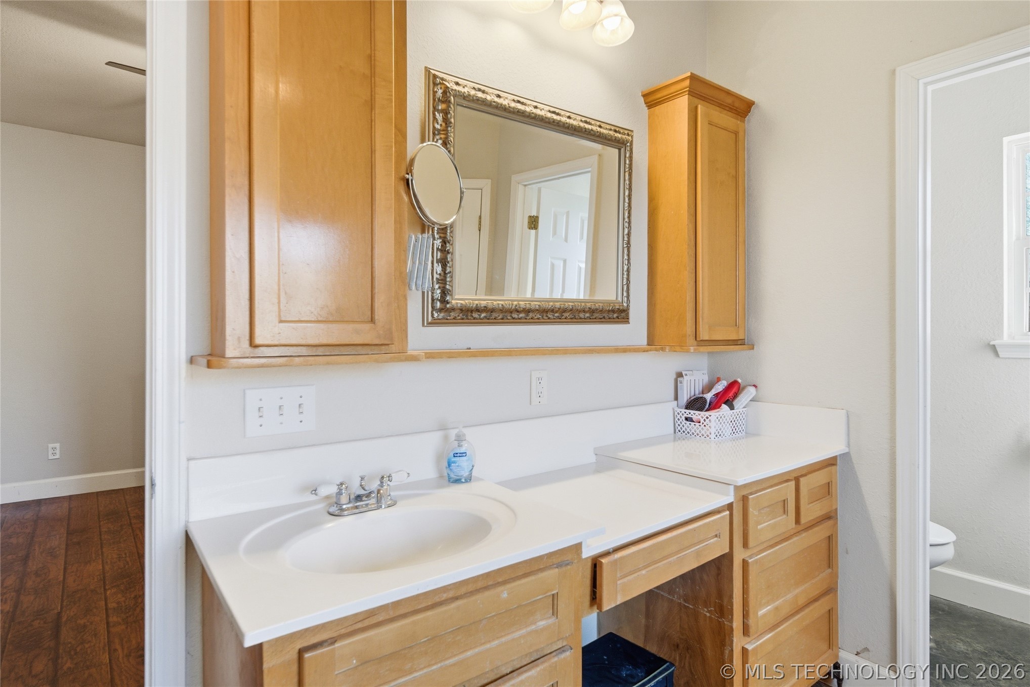 9800 E 510 Road Property Photo 20