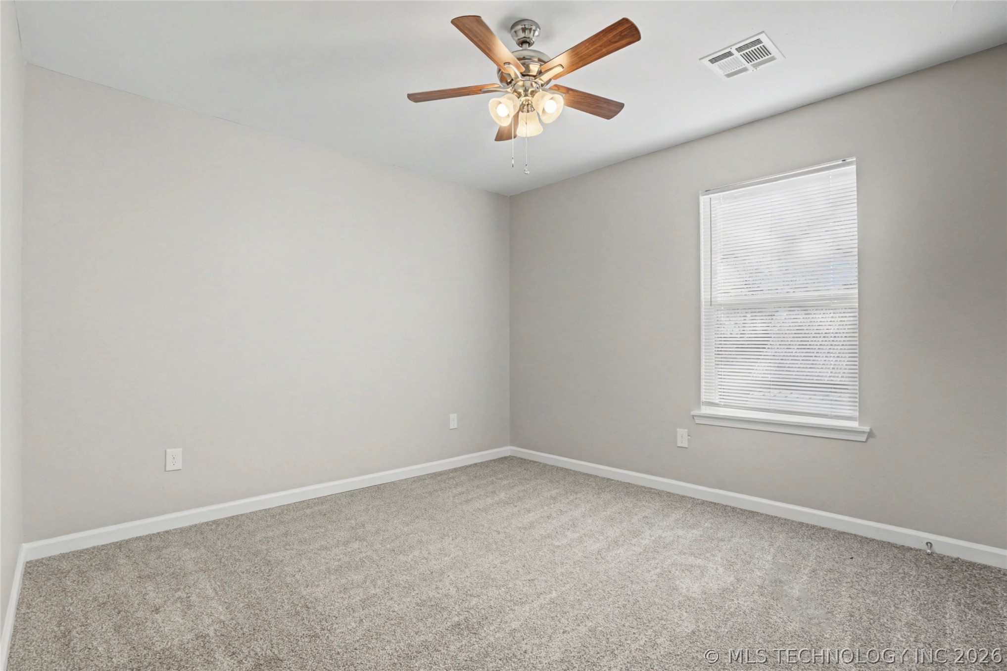 642 E Line Avenue Property Photo 23