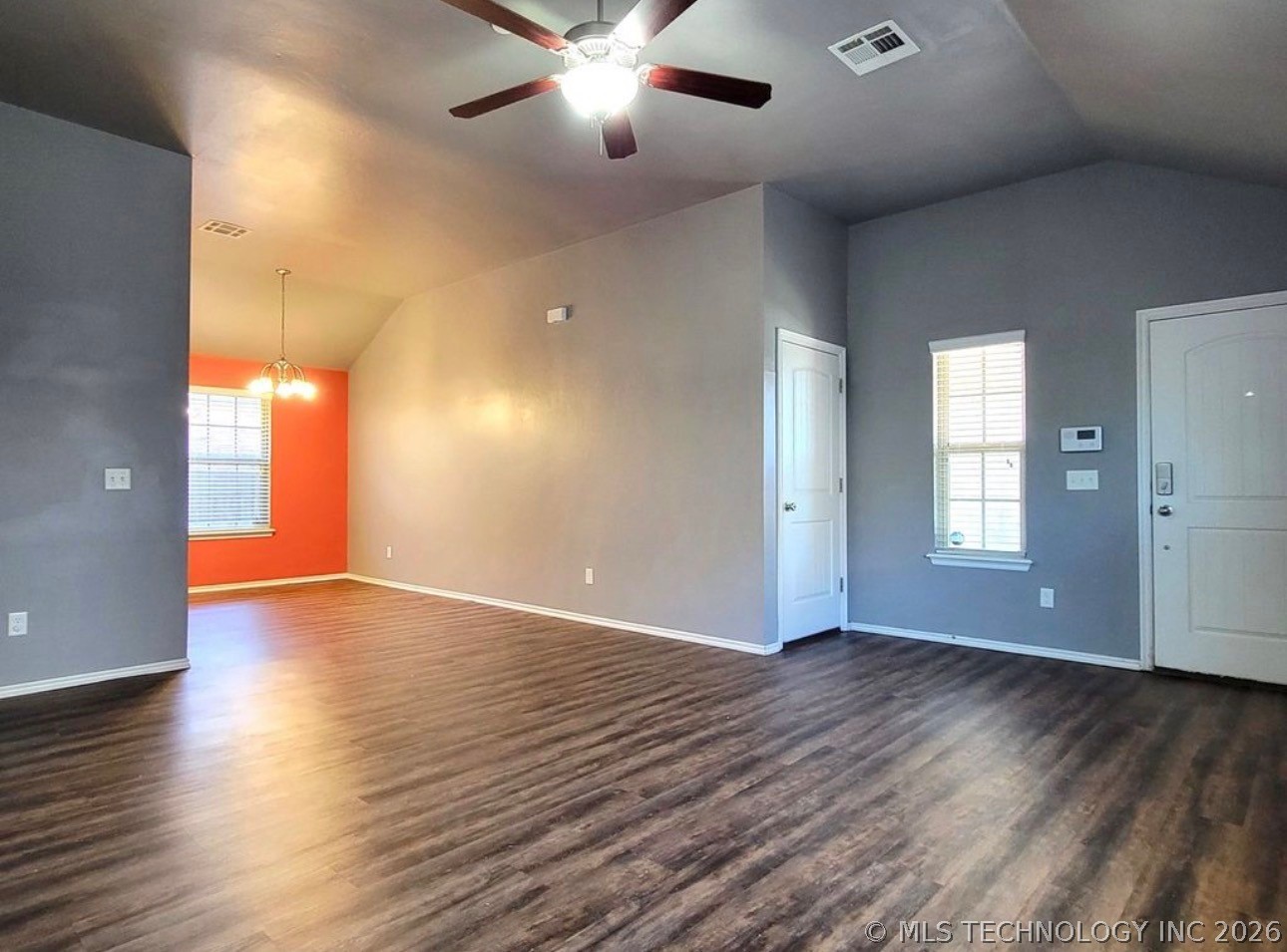 2405 Nw 197th Street Property Photo 4