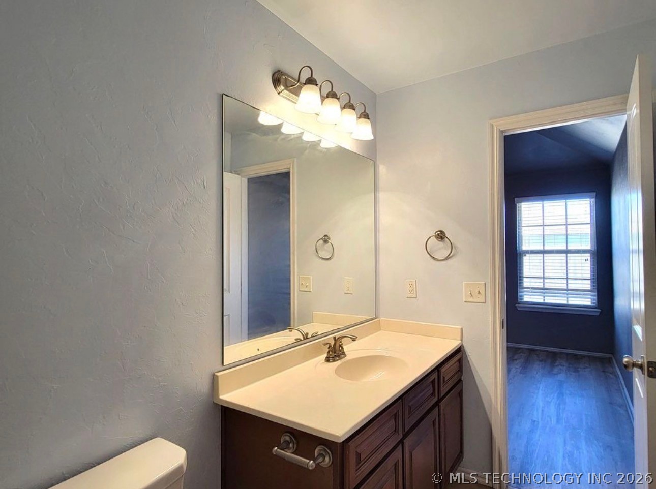 2405 Nw 197th Street Property Photo 9