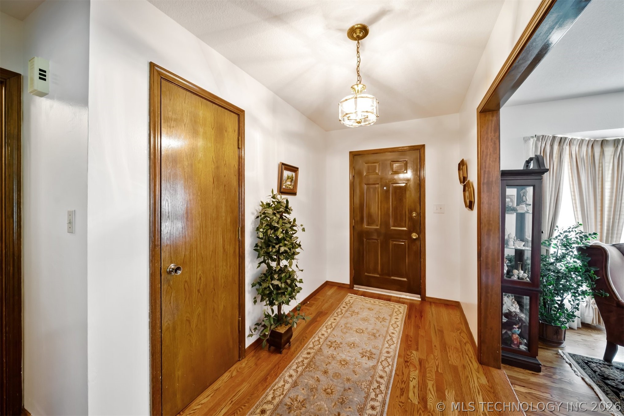 731 Kingfisher Road Property Photo 3