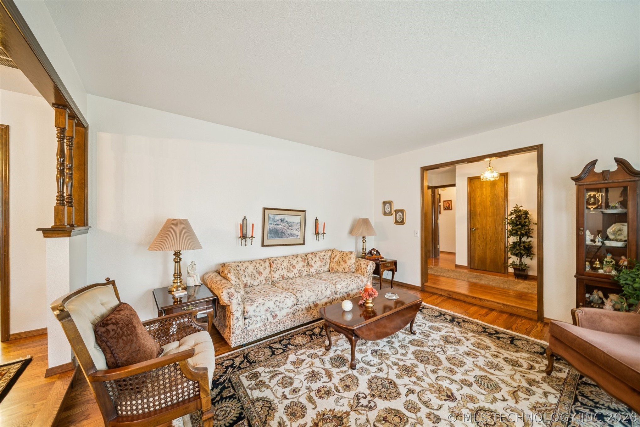 731 Kingfisher Road Property Photo 6