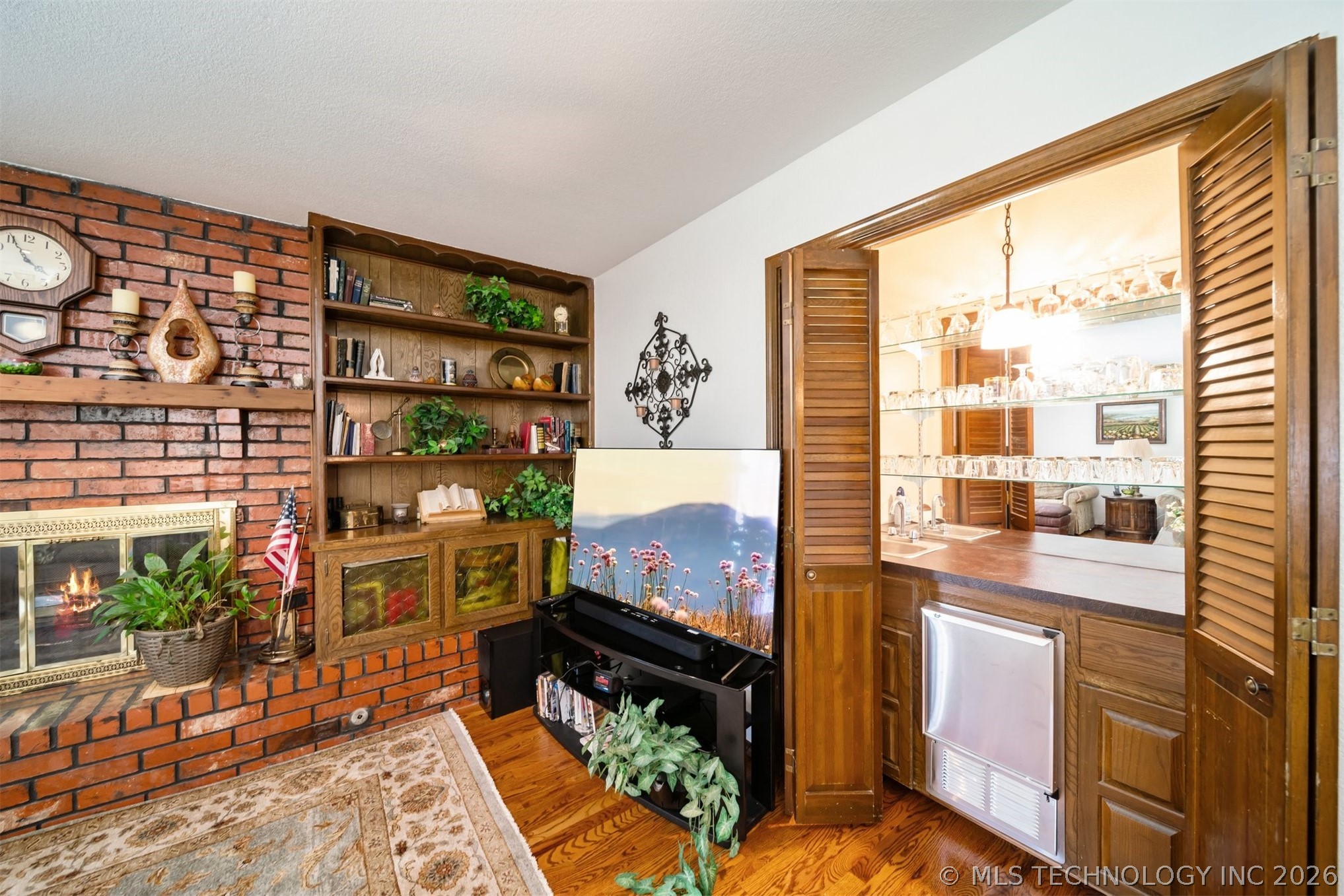 731 Kingfisher Road Property Photo 8