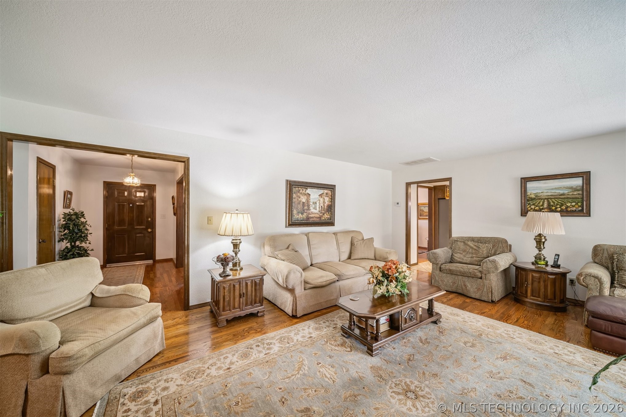 731 Kingfisher Road Property Photo 11