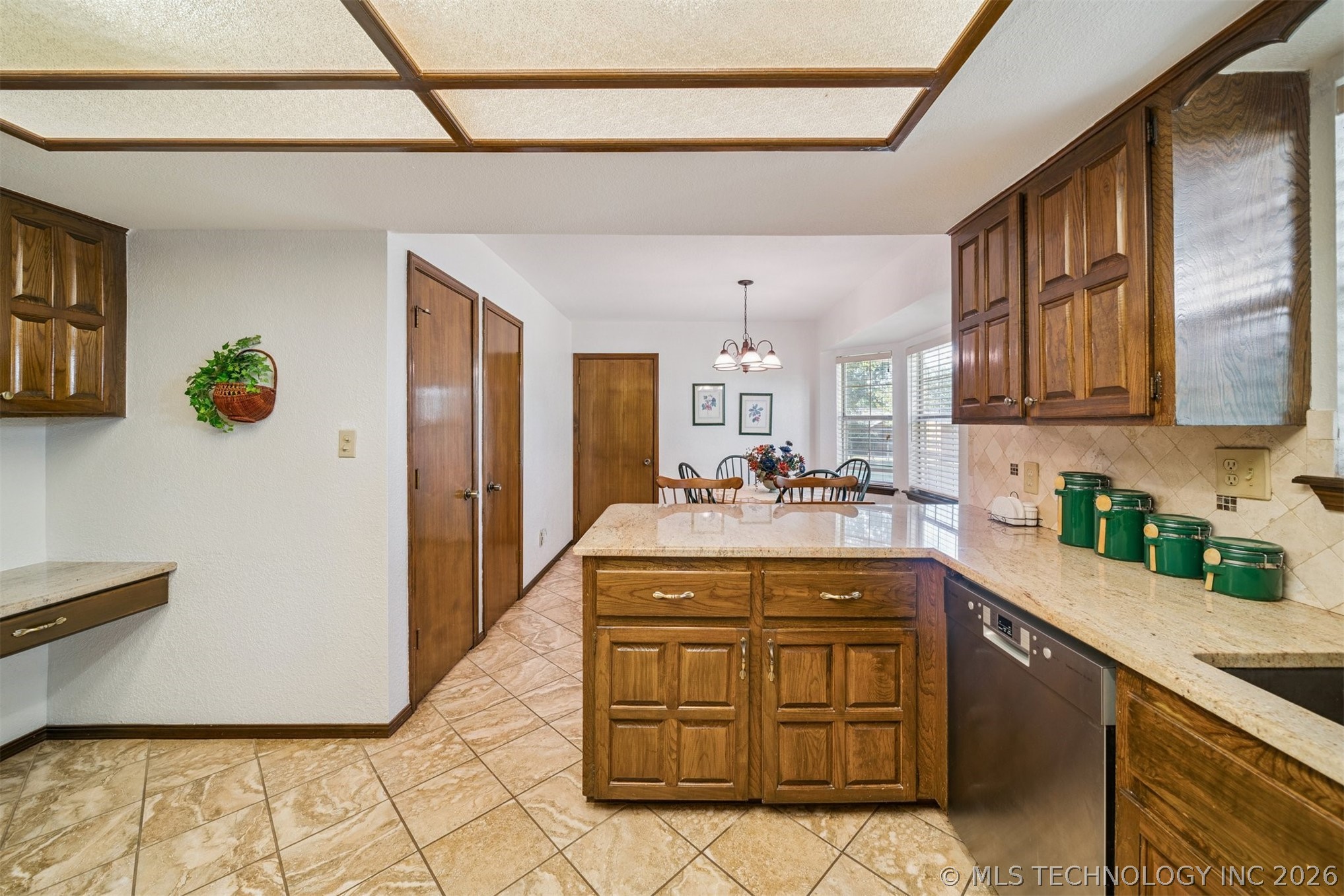 731 Kingfisher Road Property Photo 15