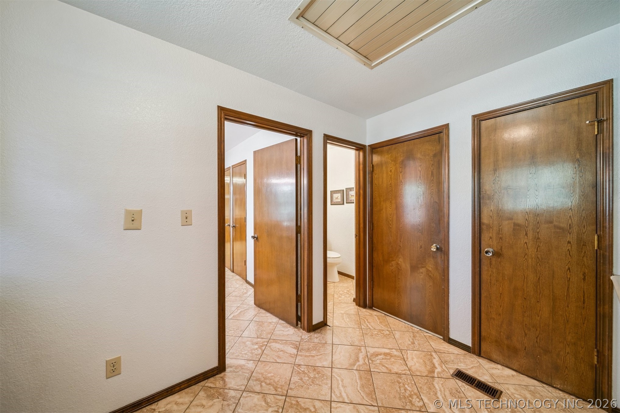 731 Kingfisher Road Property Photo 19