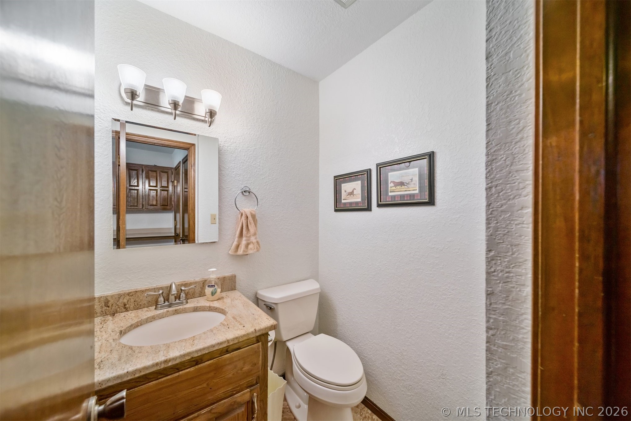 731 Kingfisher Road Property Photo 20