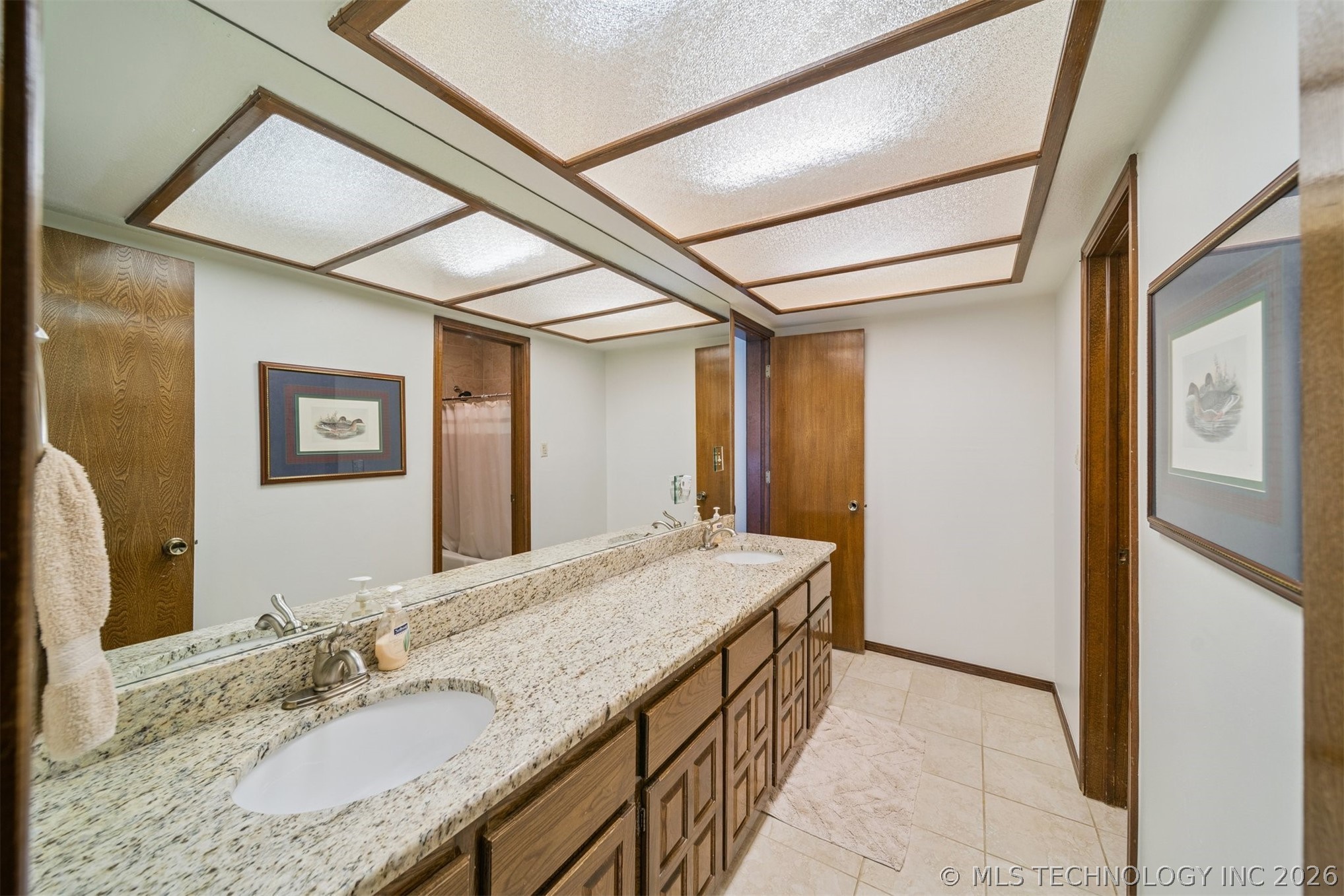 731 Kingfisher Road Property Photo 28