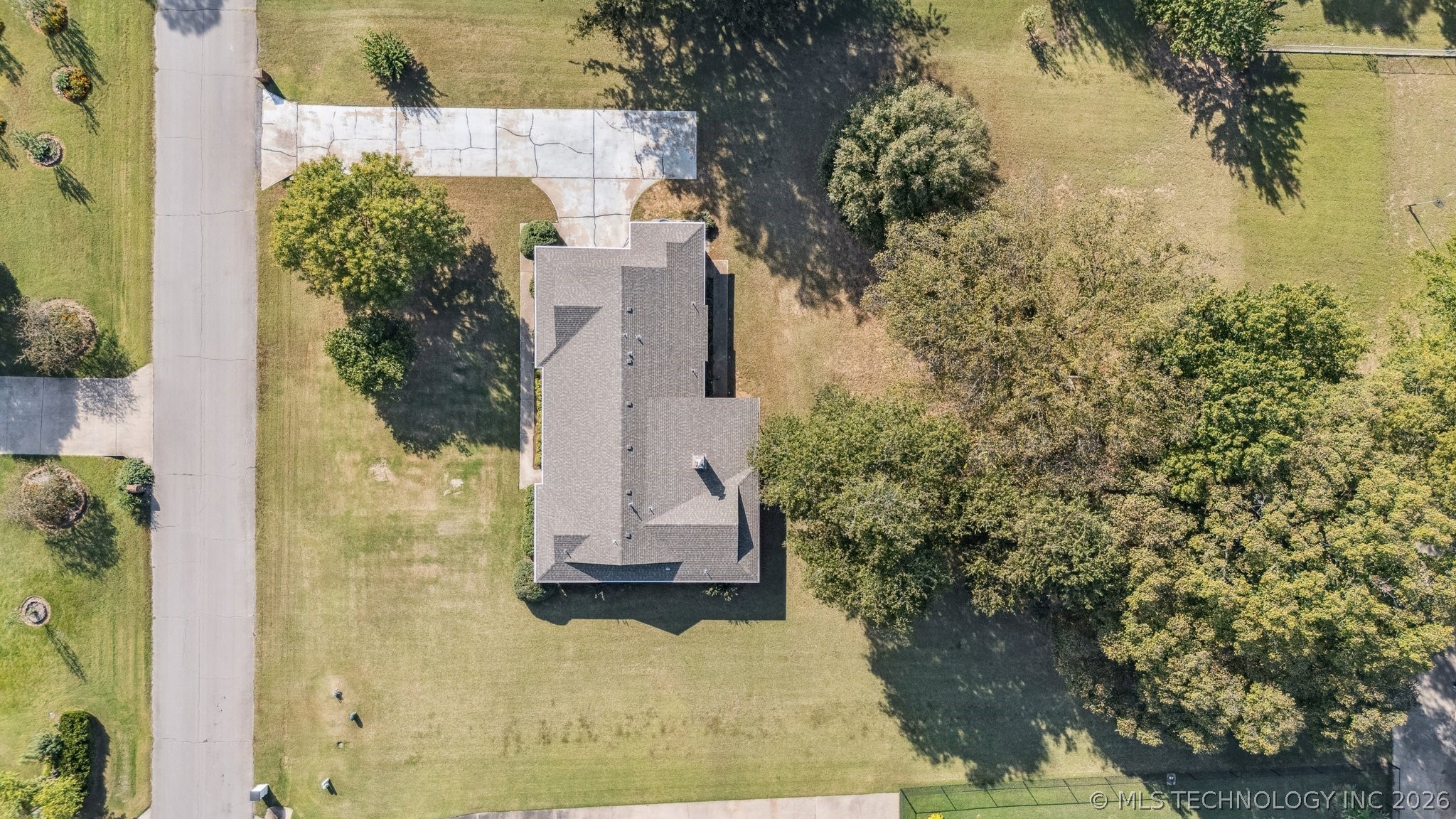 731 Kingfisher Road Property Photo 40