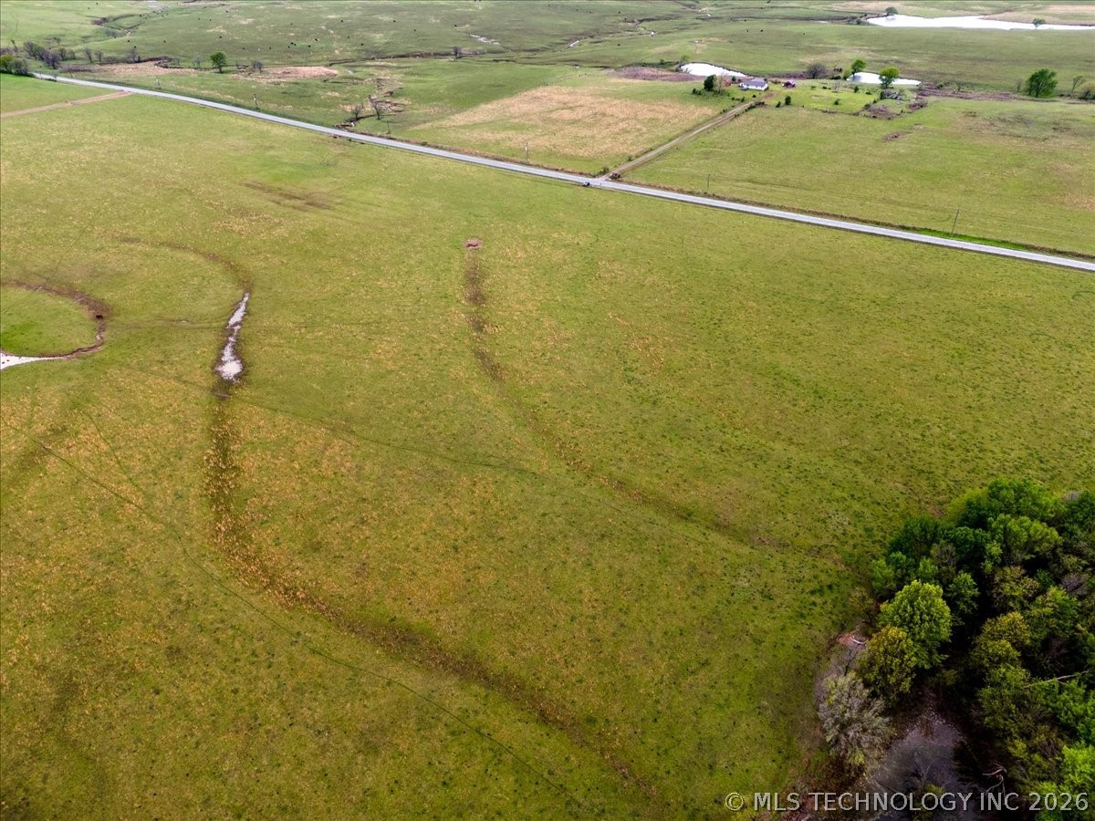 28 S 4360 Road Property Photo 11