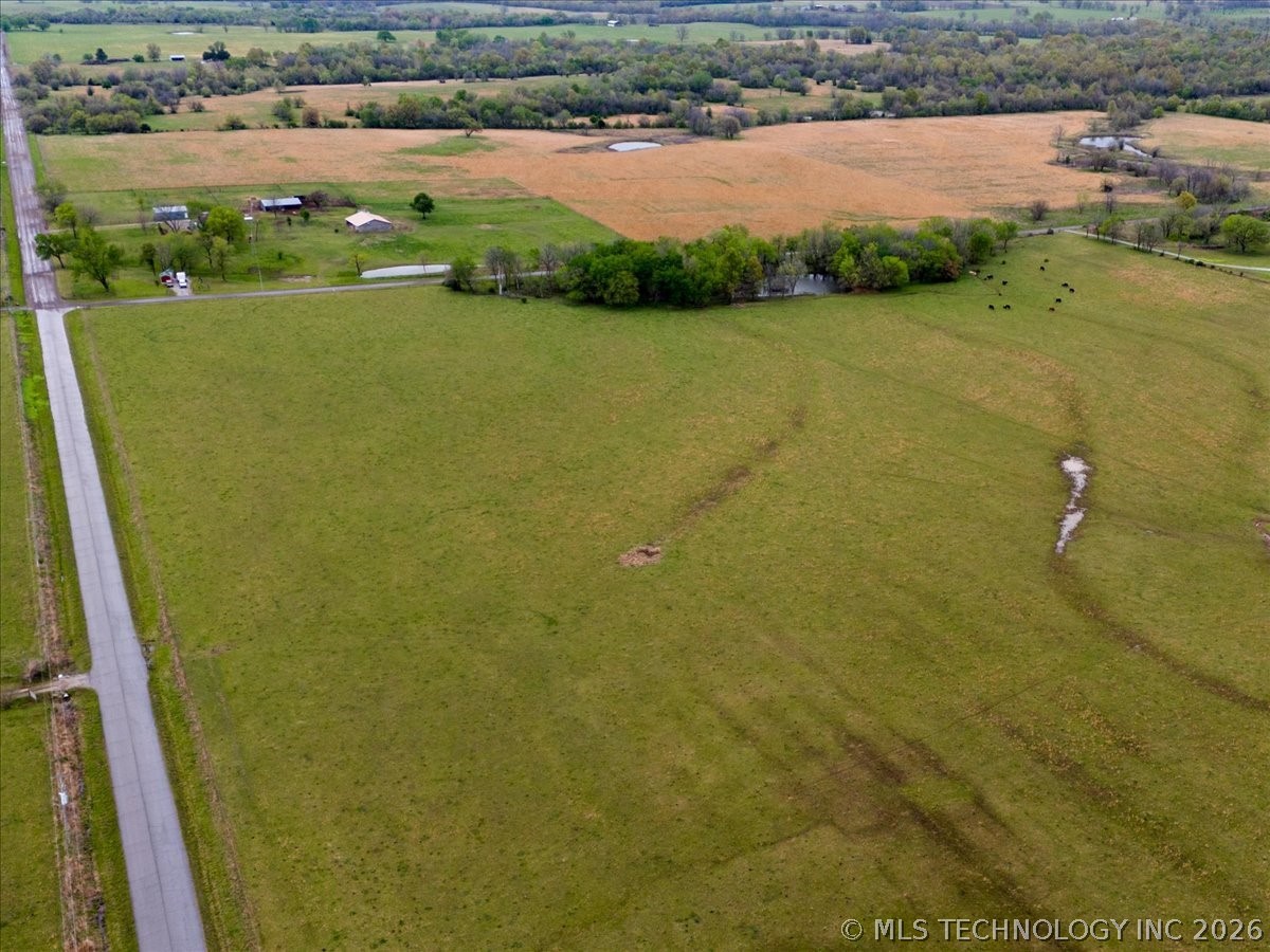 28 S 4360 Road Property Photo 18