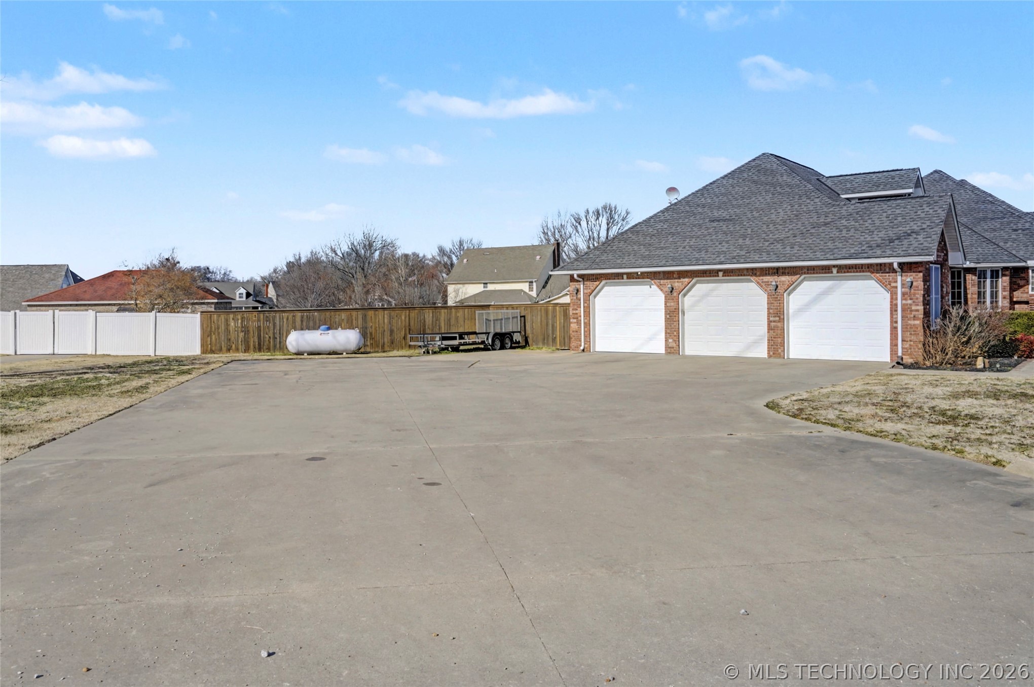 2168 S 433 Road Property Photo 5