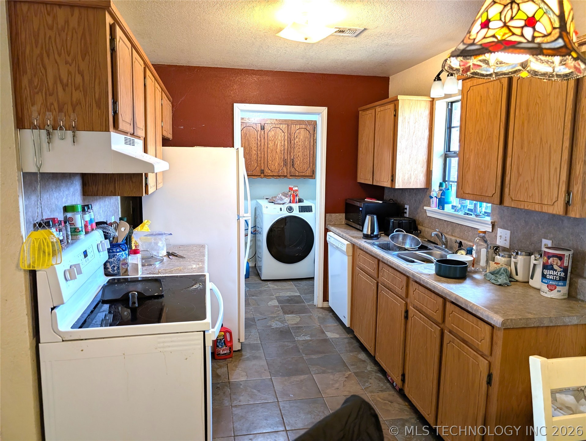 401 S Clover Property Photo 12