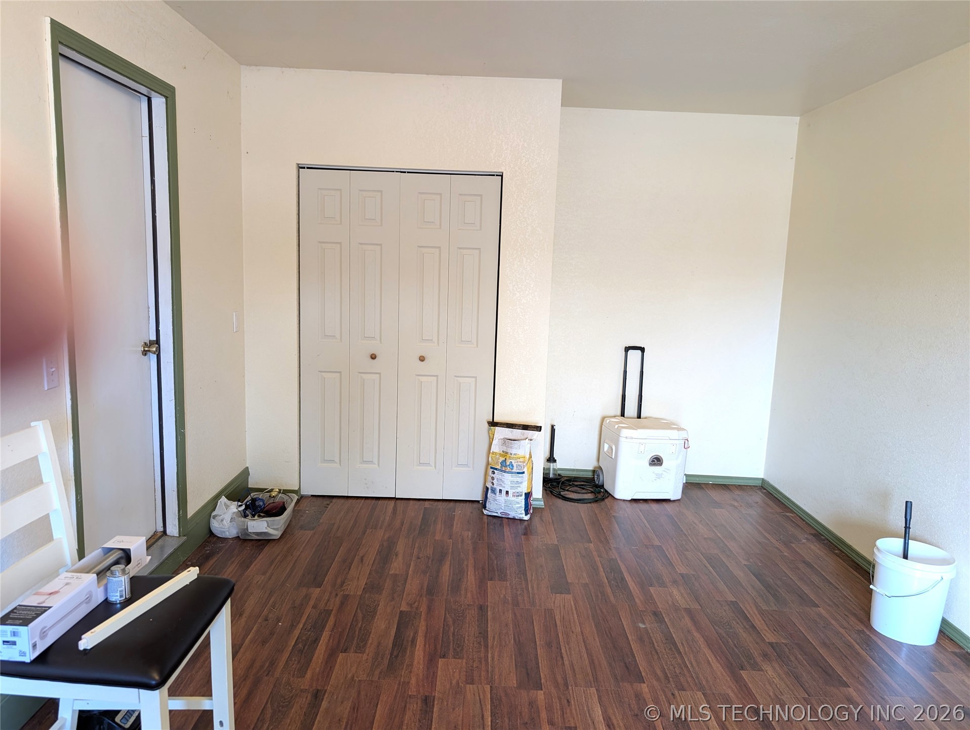 401 S Clover Property Photo 26