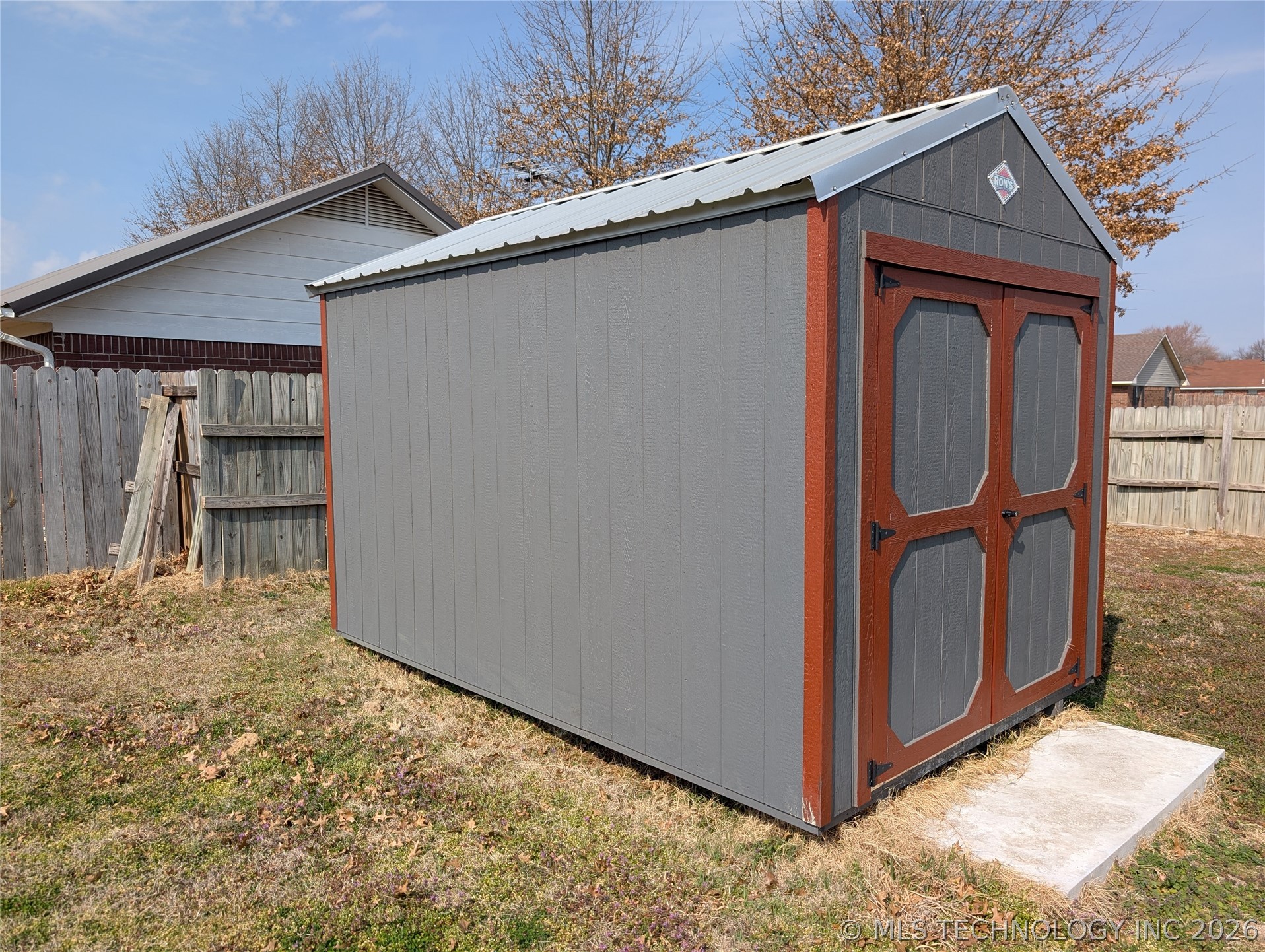 401 S Clover Property Photo 28