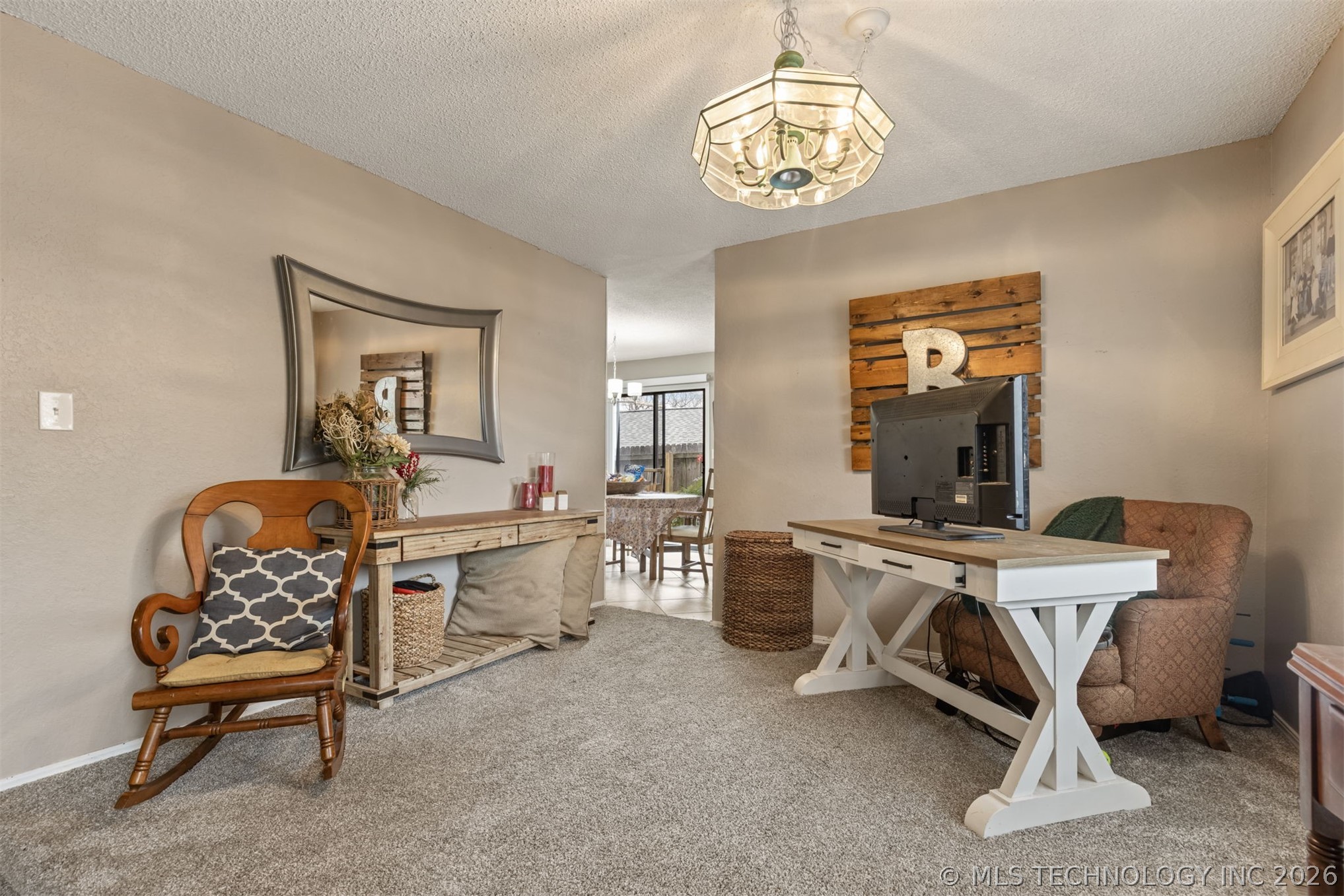 8209 S College Place Property Photo 17