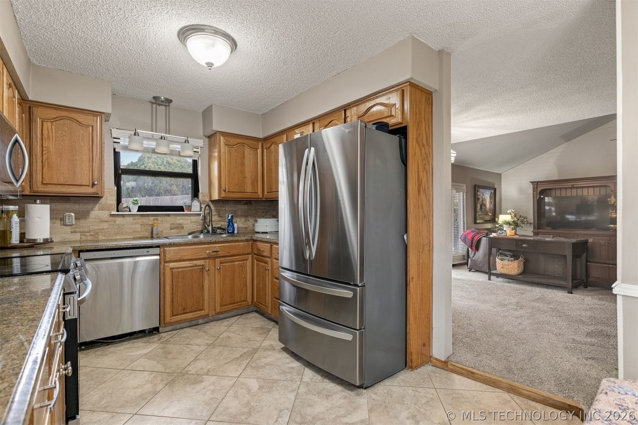 8209 S College Place Property Photo 18