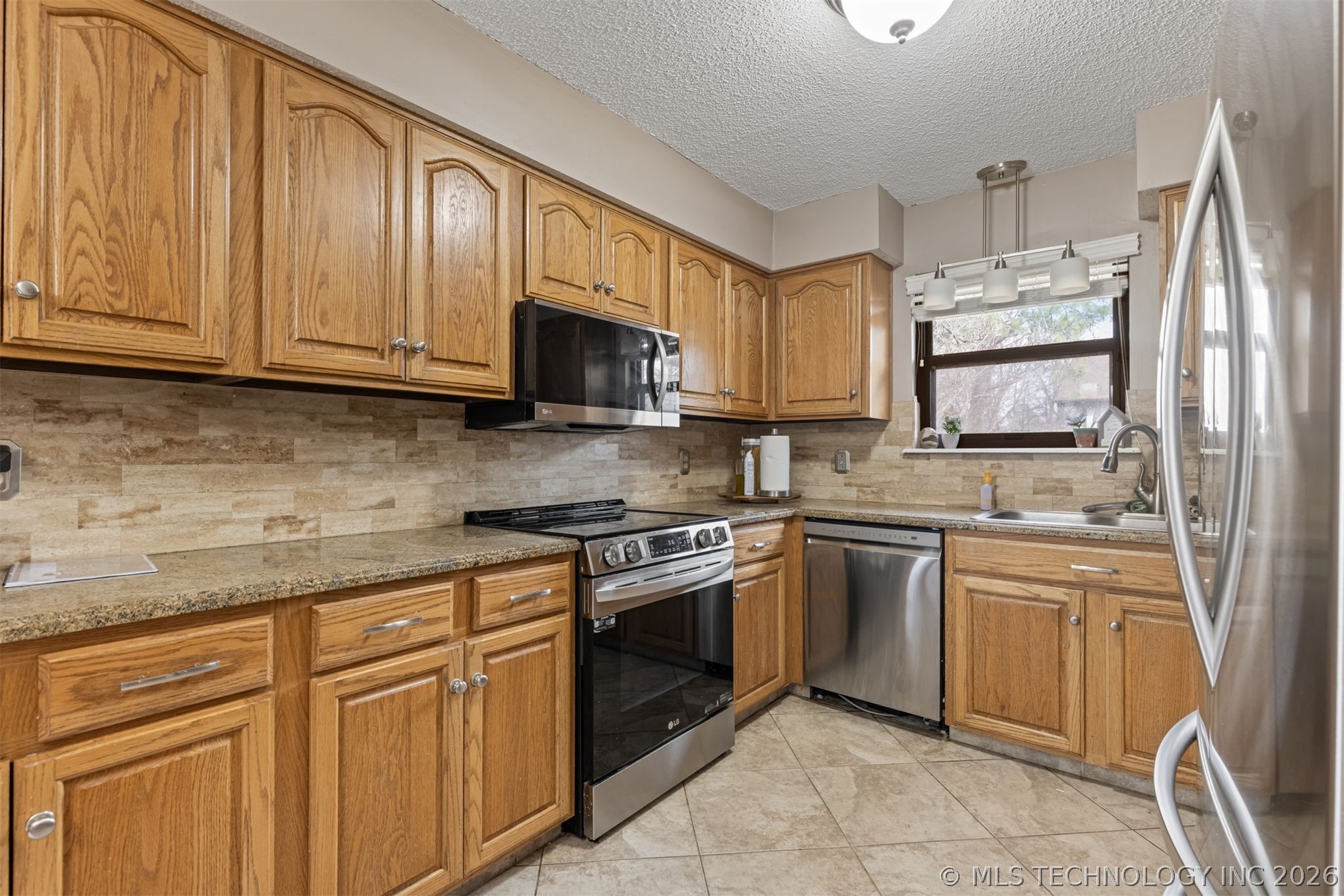 8209 S College Place Property Photo 21