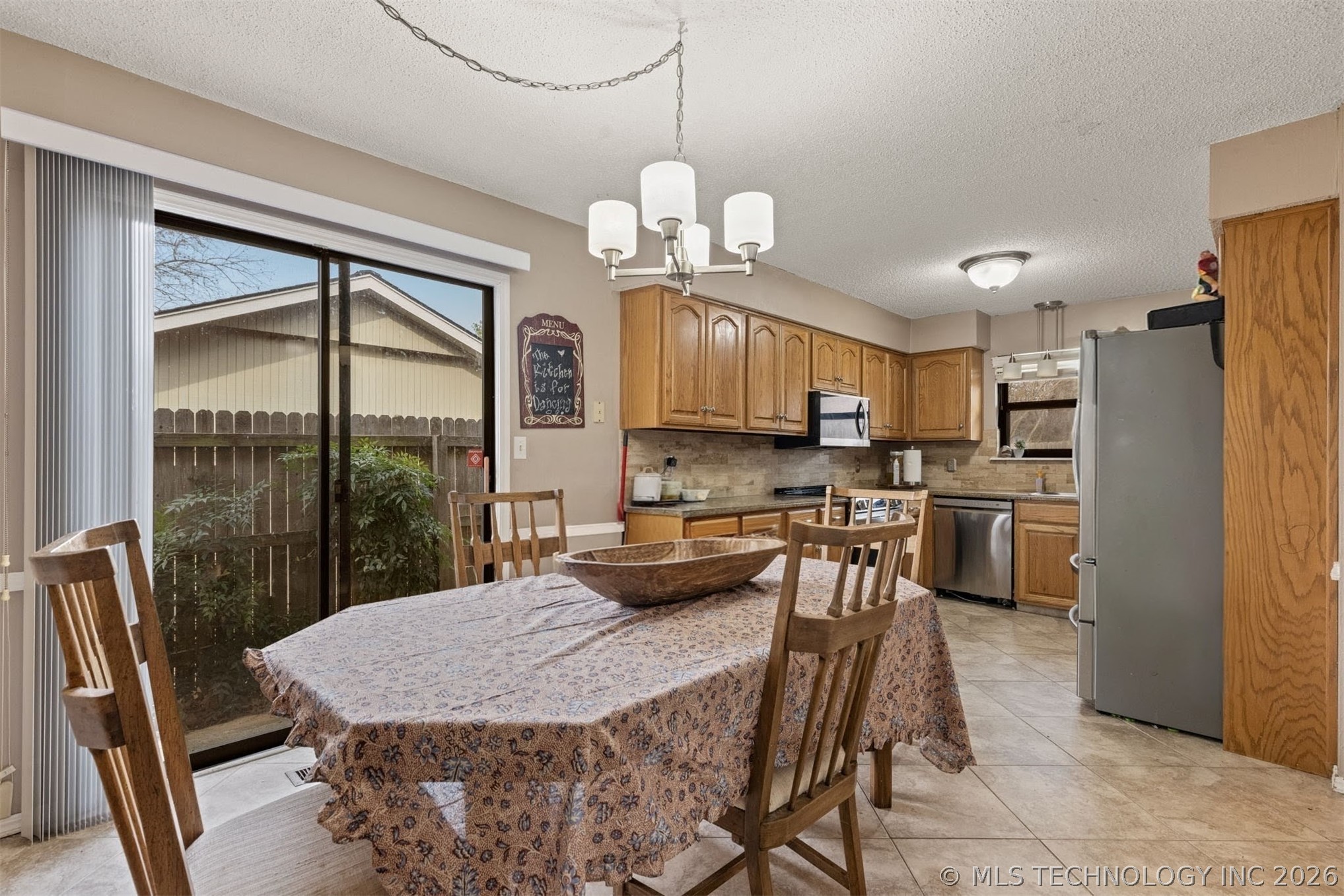 8209 S College Place Property Photo 24