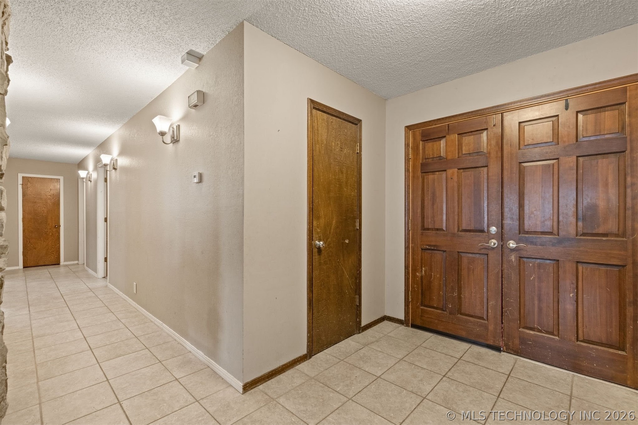 8209 S College Place Property Photo 27