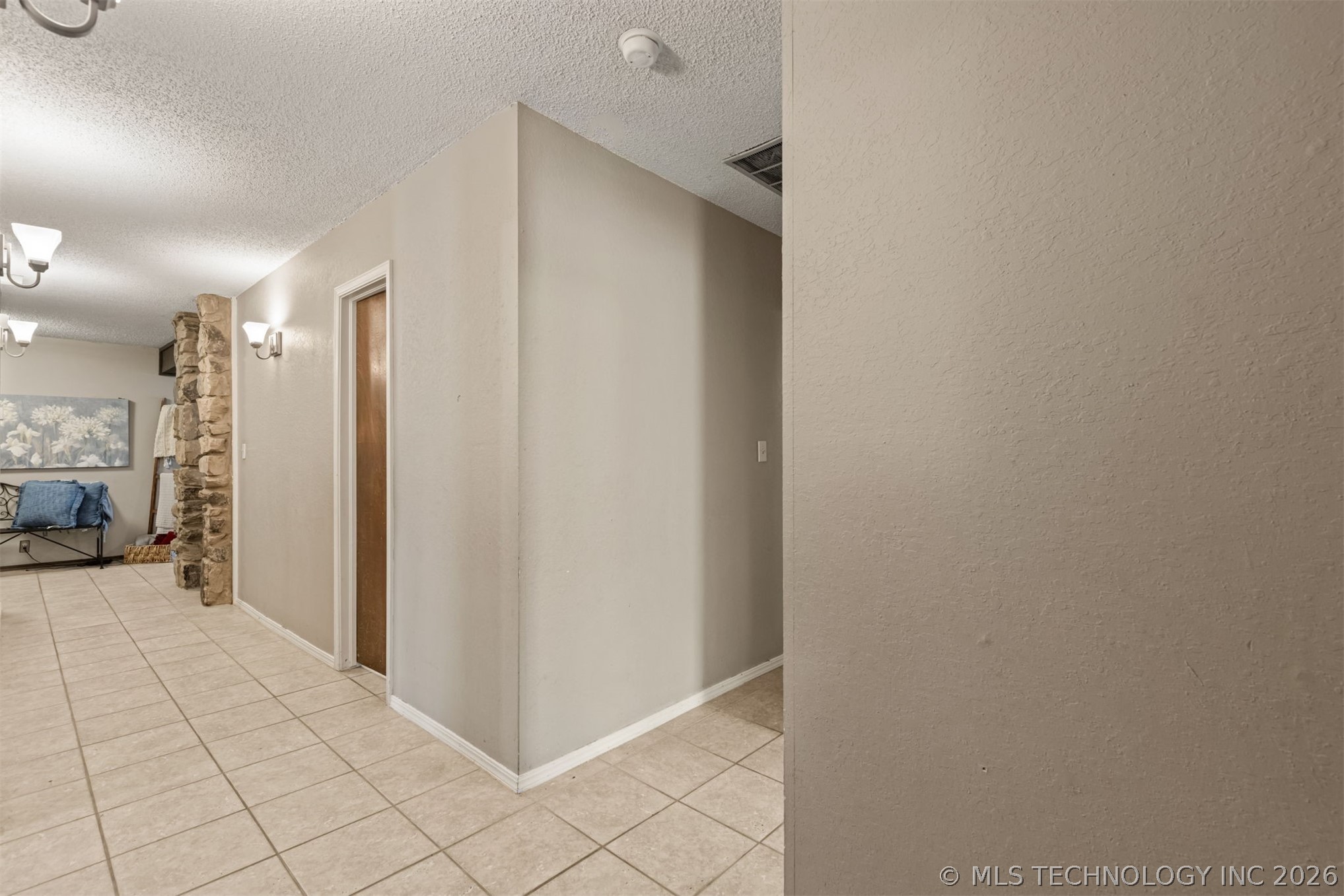 8209 S College Place Property Photo 28