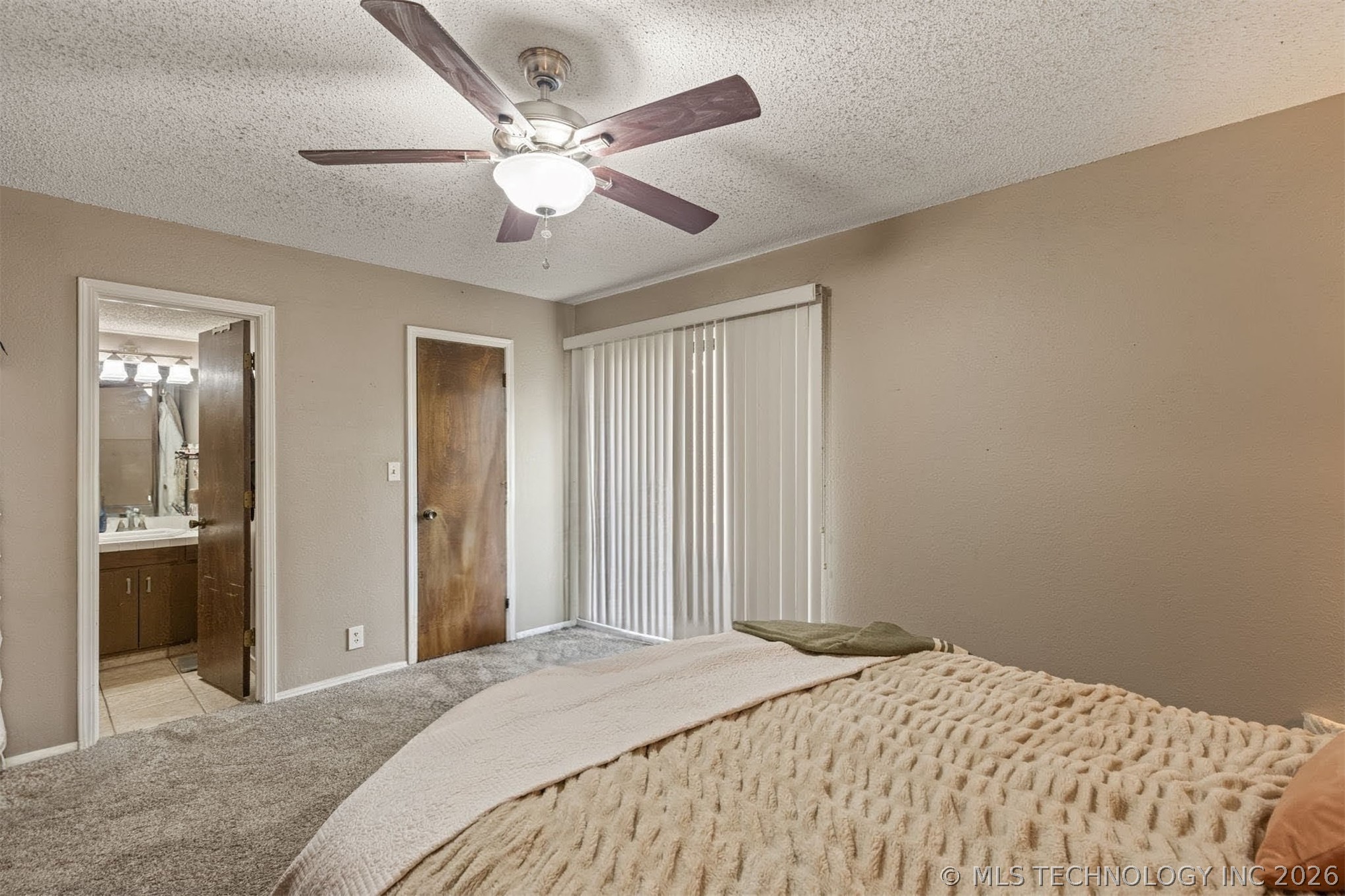 8209 S College Place Property Photo 31