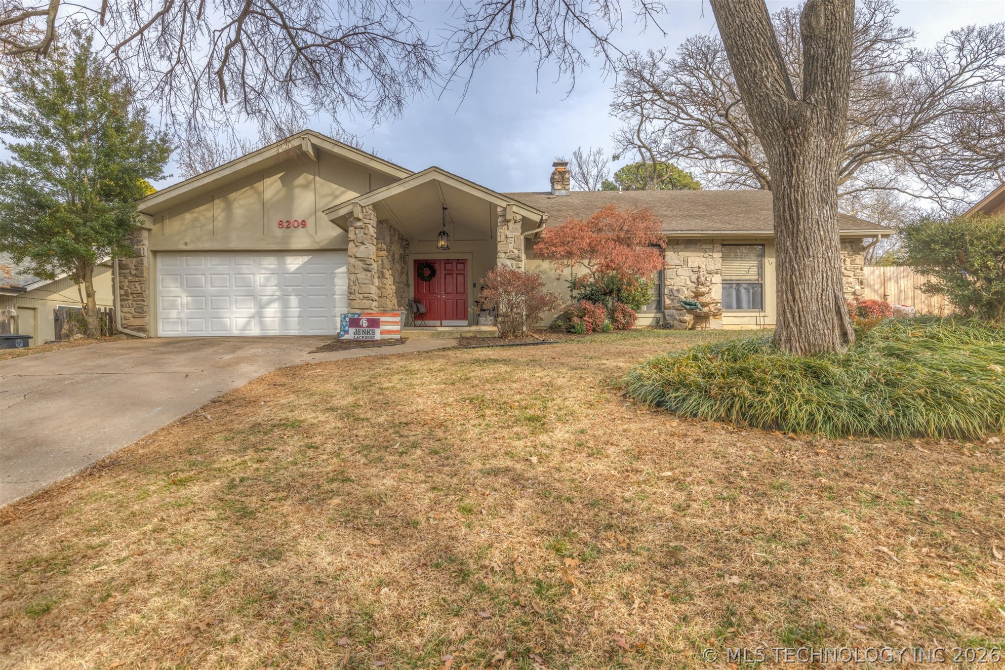 8209 S College Place Property Photo 52