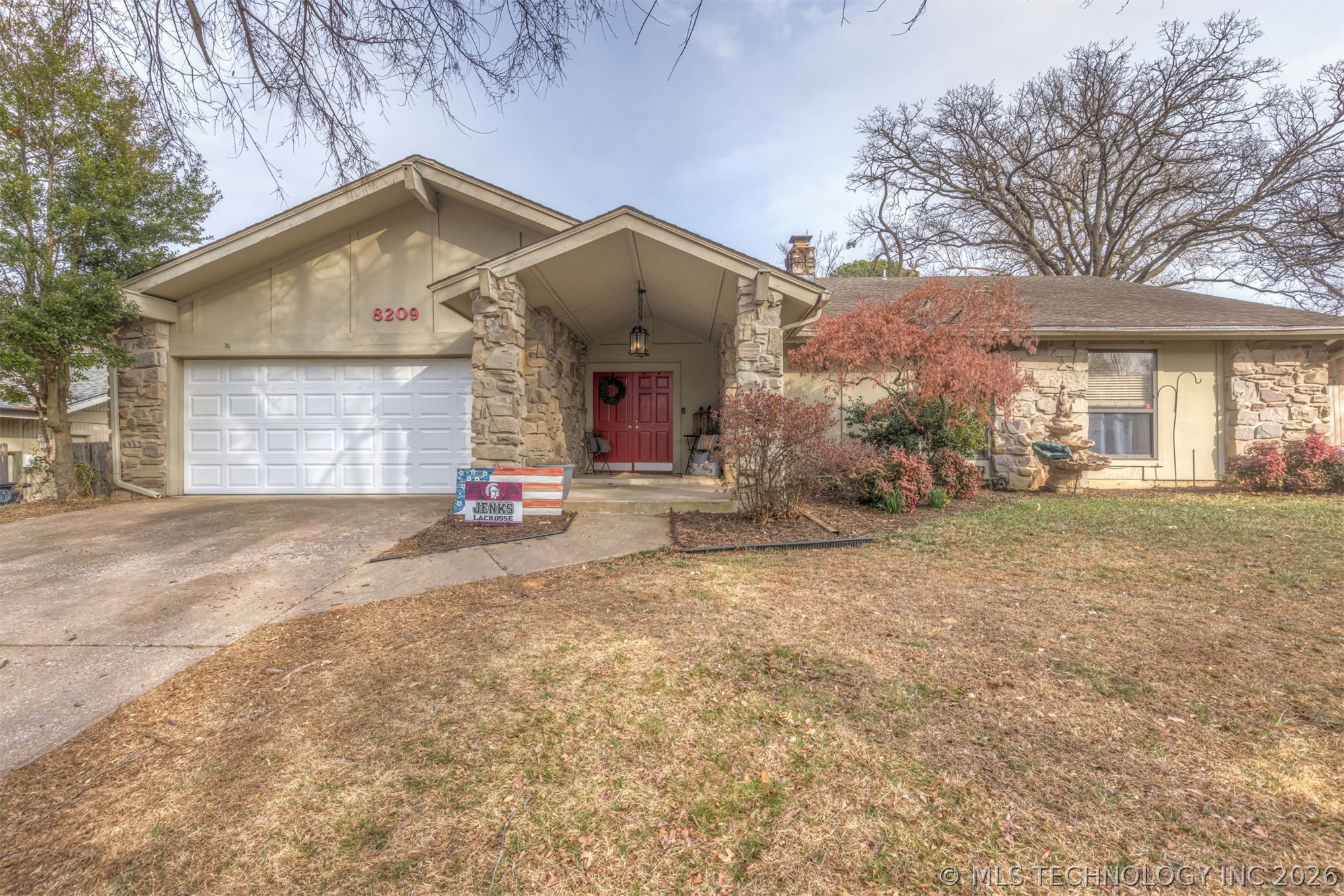 8209 S College Place Property Photo 53