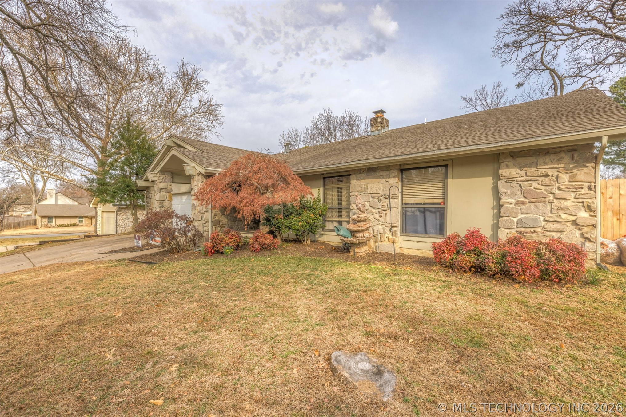 8209 S College Place Property Photo 54