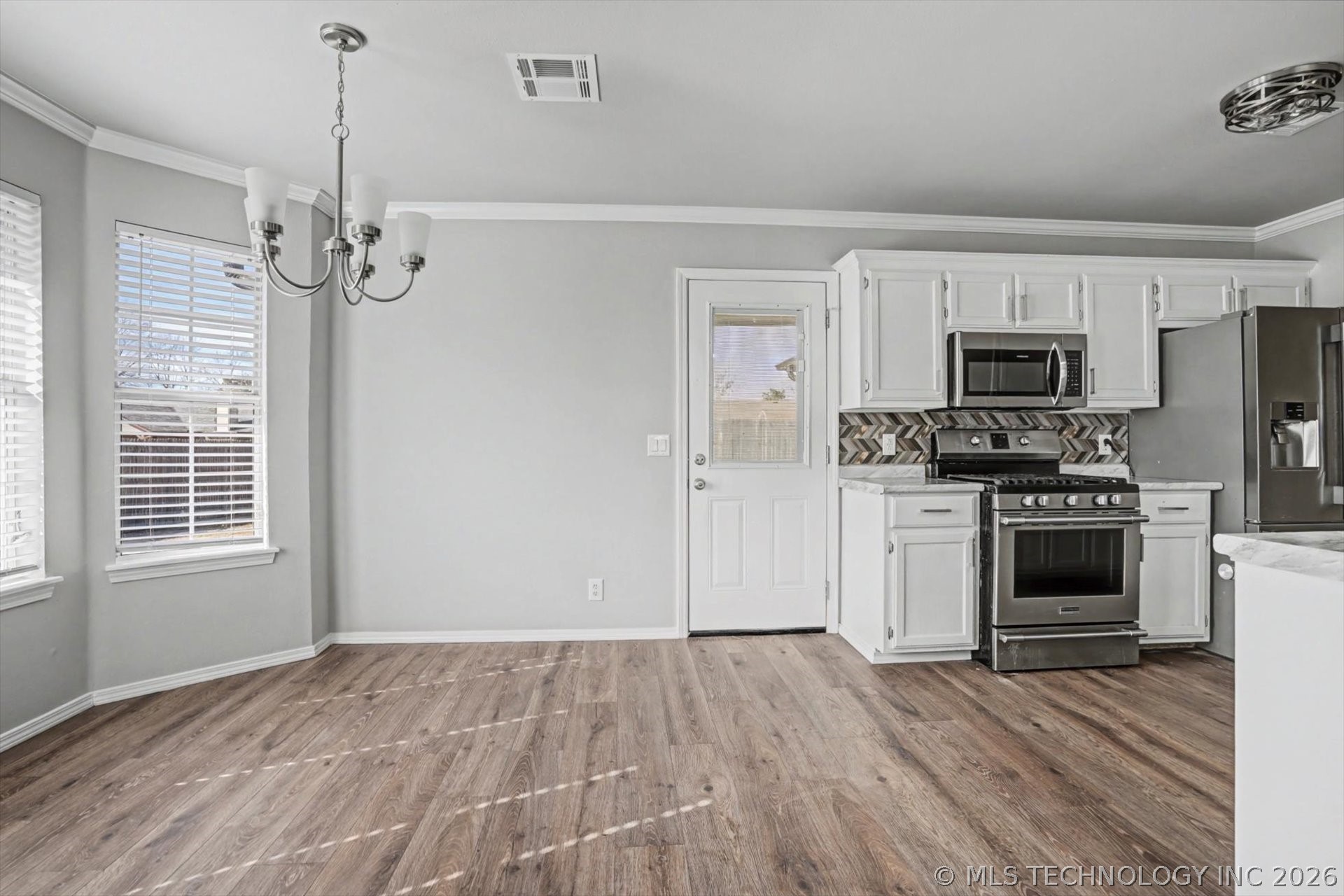 3752 S 214th East Avenue Property Photo 9