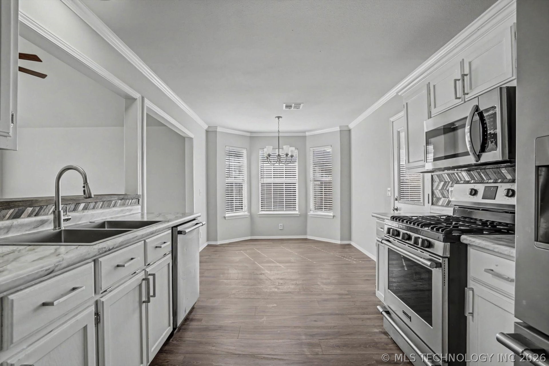 3752 S 214th East Avenue Property Photo 13