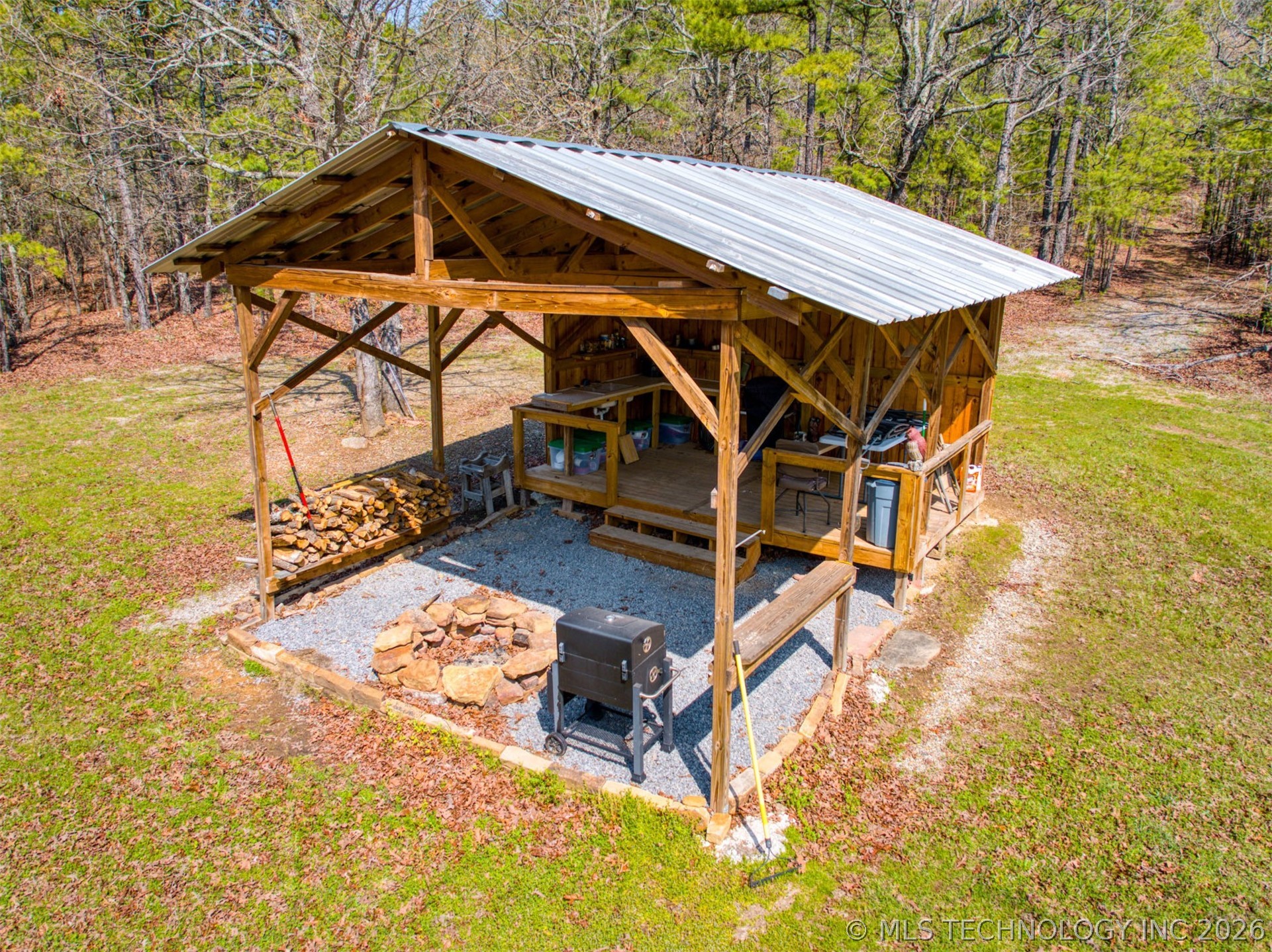 31541 W County Road 1350 Property Photo 2