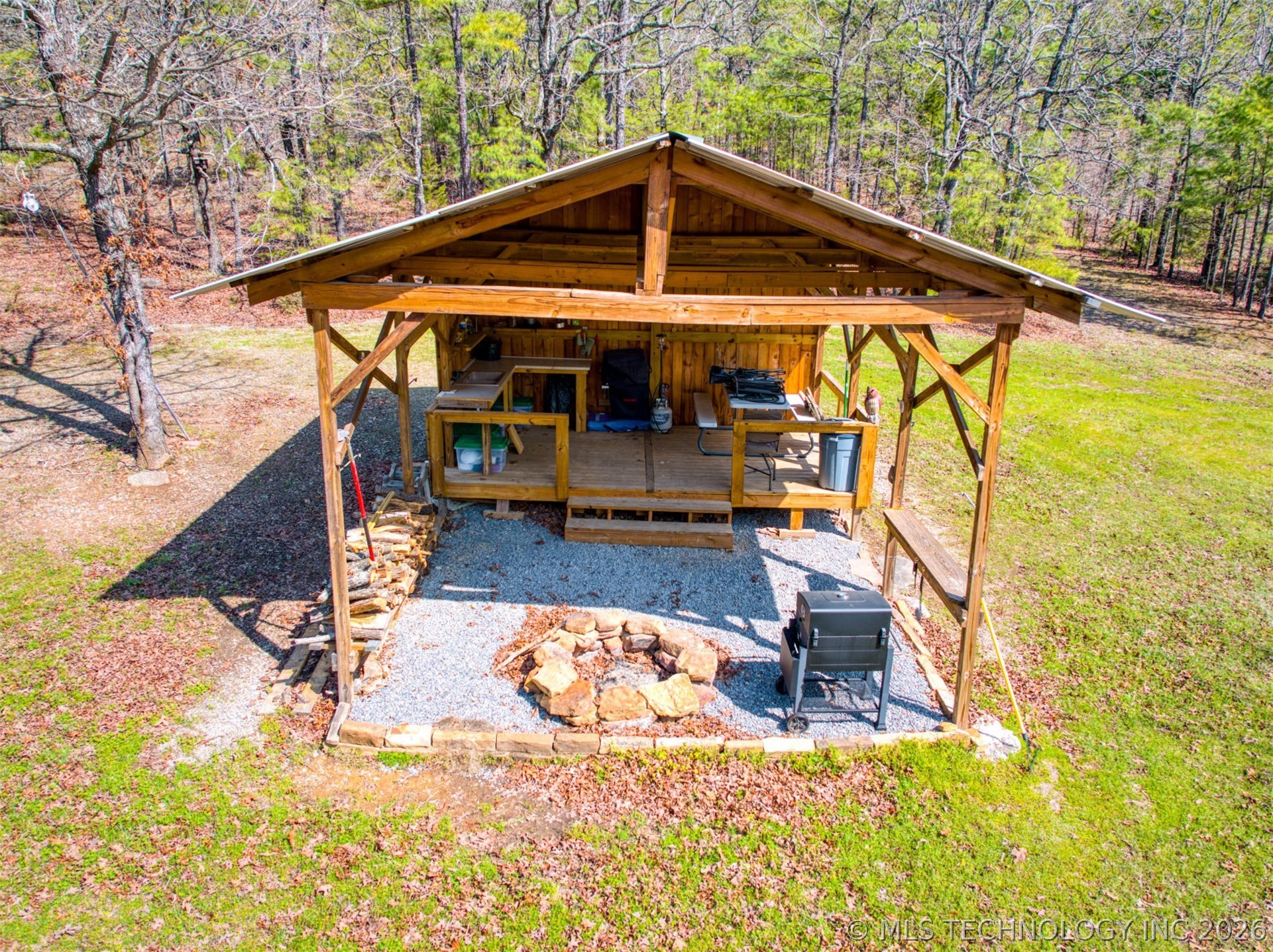 31541 W County Road 1350 Property Photo 3