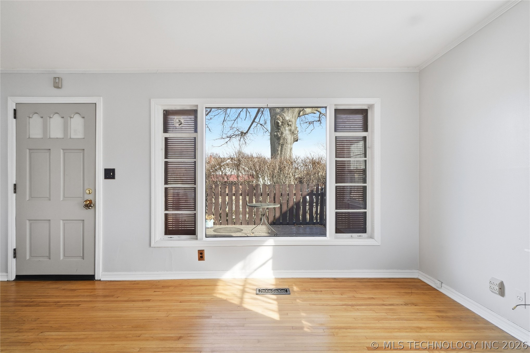 1746 S Yorktown Avenue Property Photo 7