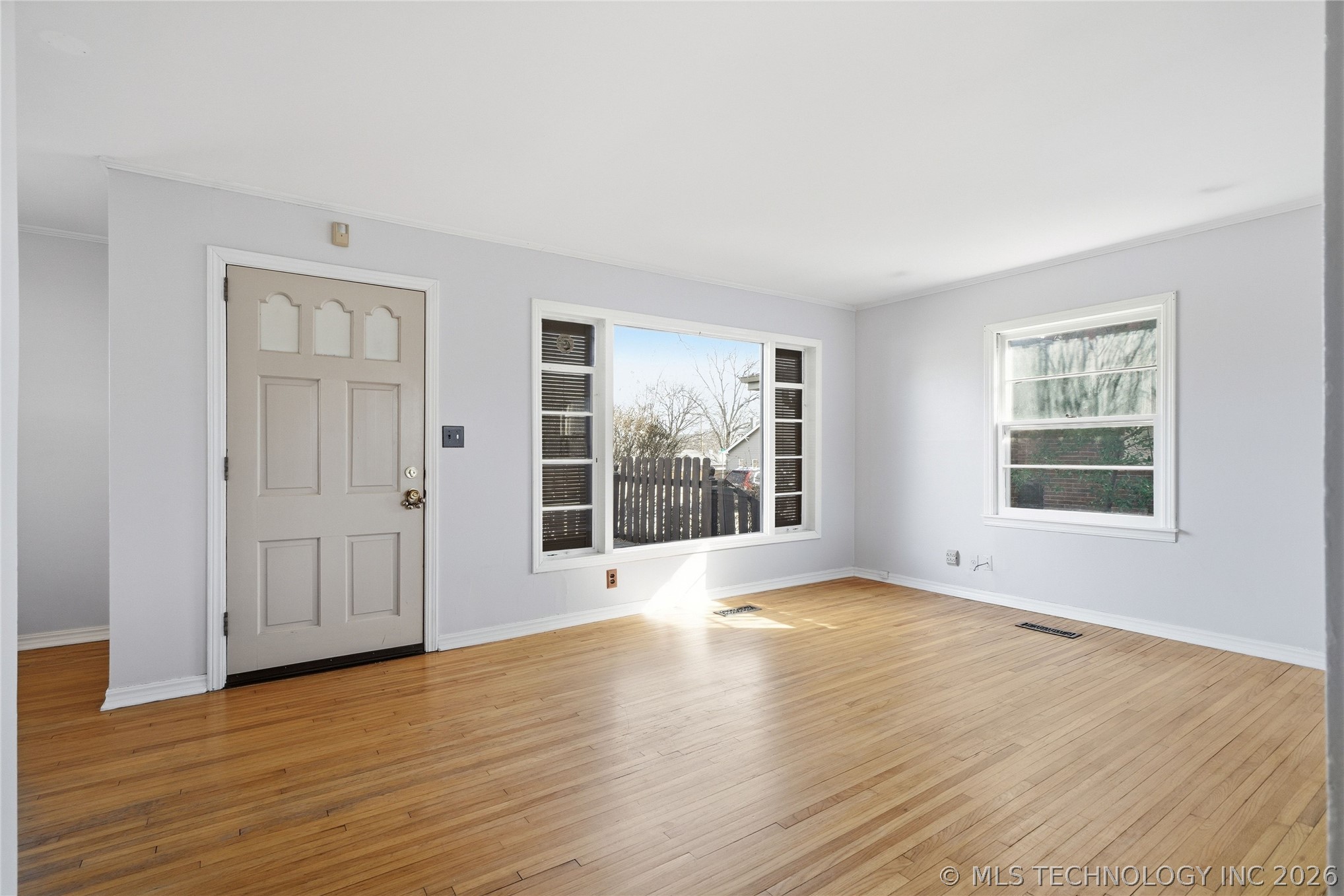 1746 S Yorktown Avenue Property Photo 8