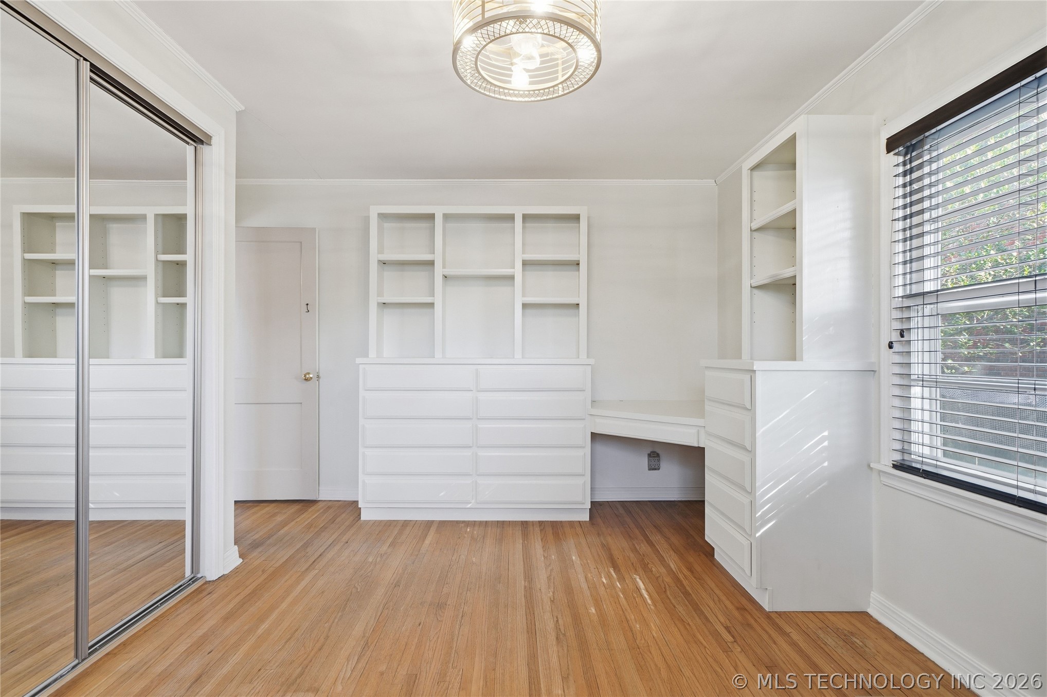 1746 S Yorktown Avenue Property Photo 25