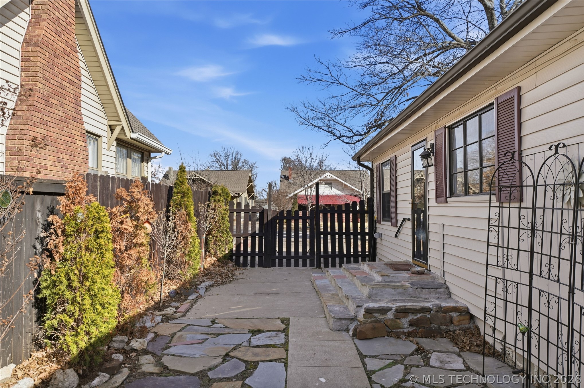 1746 S Yorktown Avenue Property Photo 30