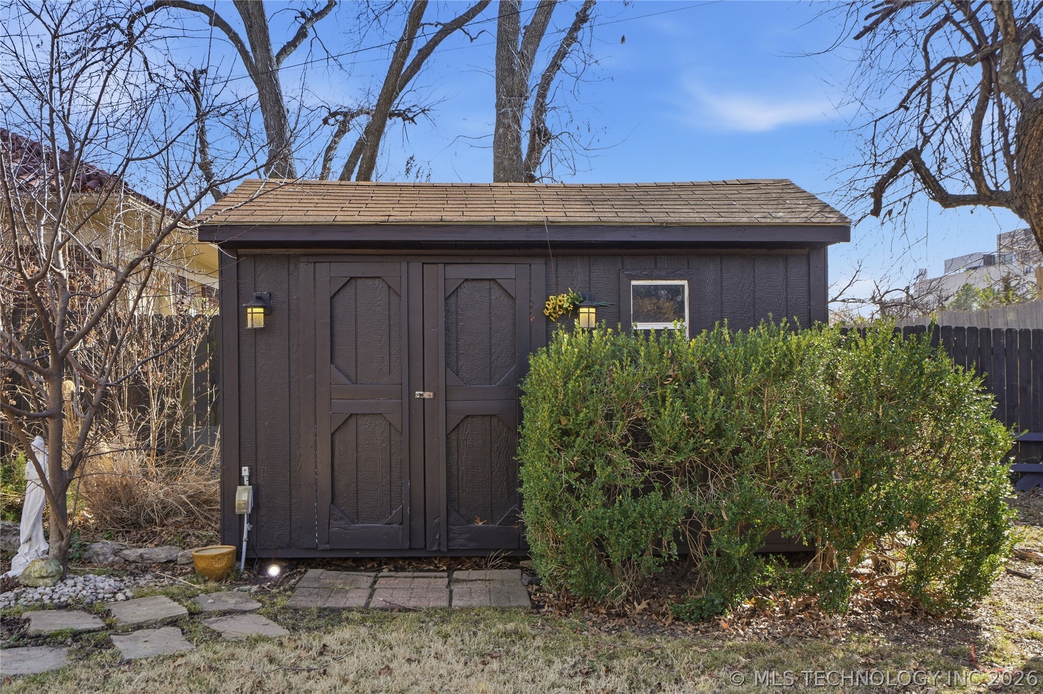 1746 S Yorktown Avenue Property Photo 33