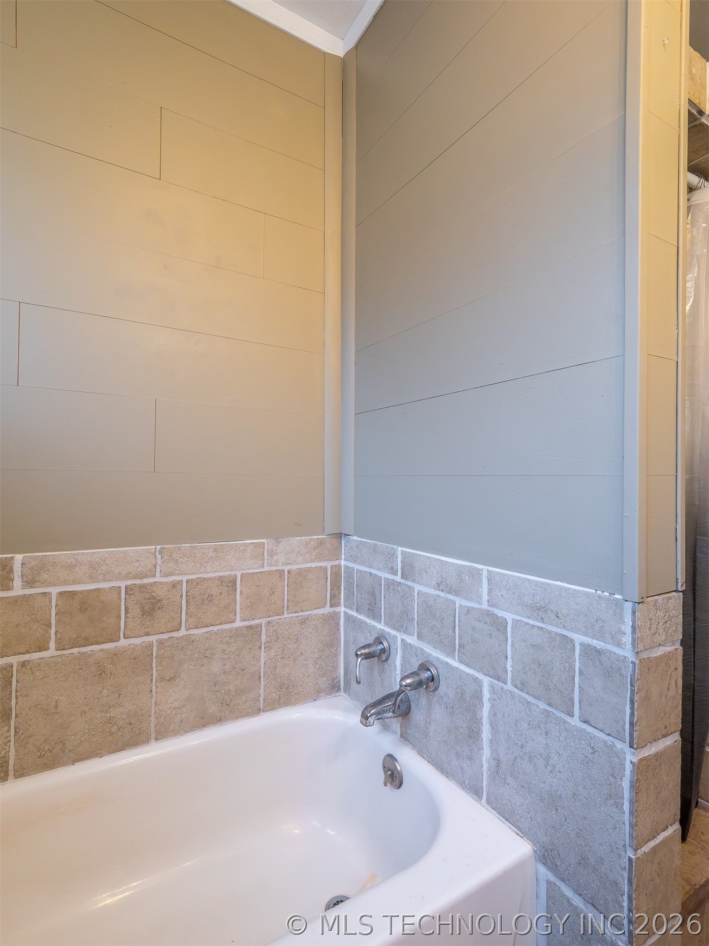 919 S 2nd Street Property Photo 32