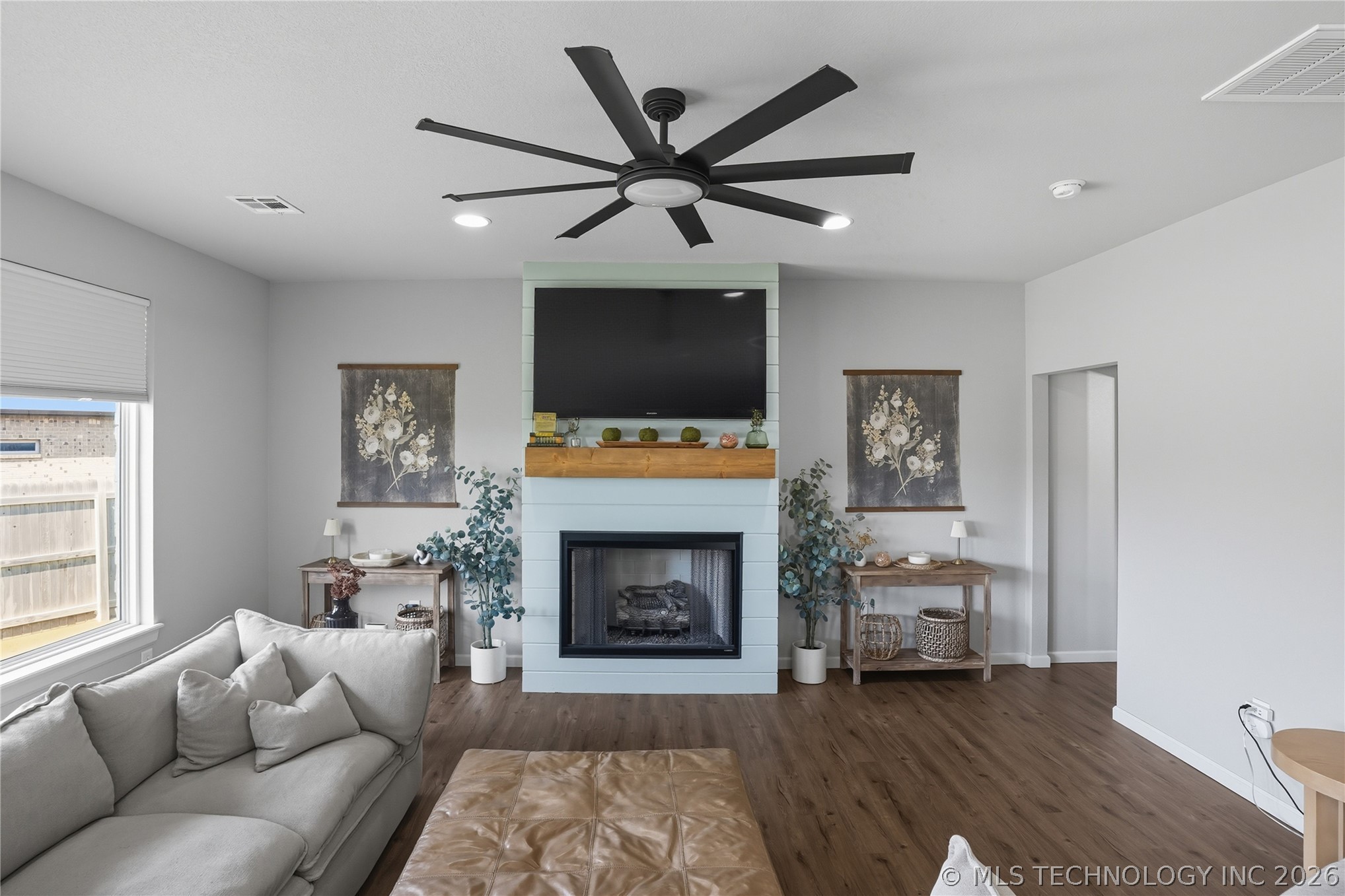 10434 S 232nd East Avenue Property Photo 12