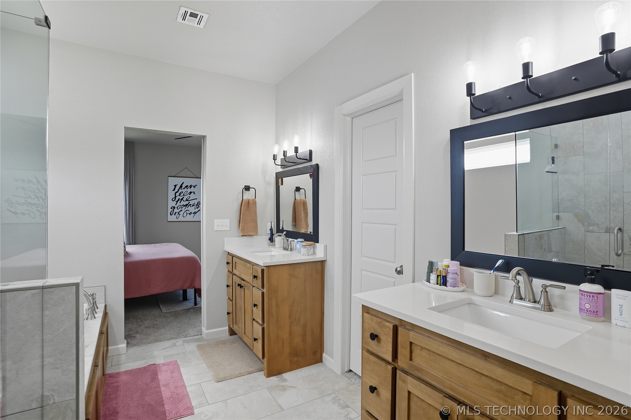 10434 S 232nd East Avenue Property Photo 33