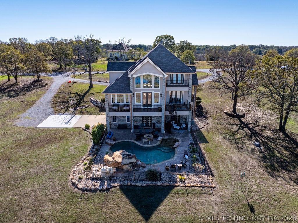 2973 N Lakeside Circle Property Photo 5