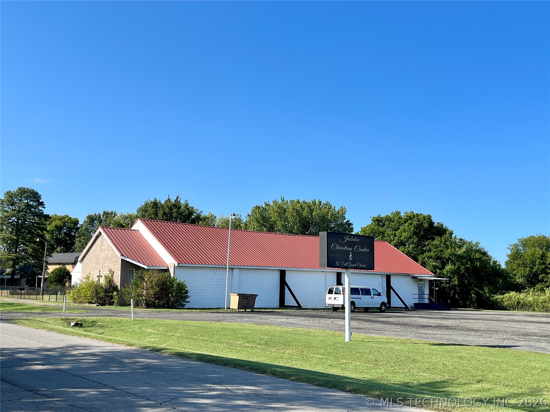 2710 S Cherokee Drive Property Photo 24