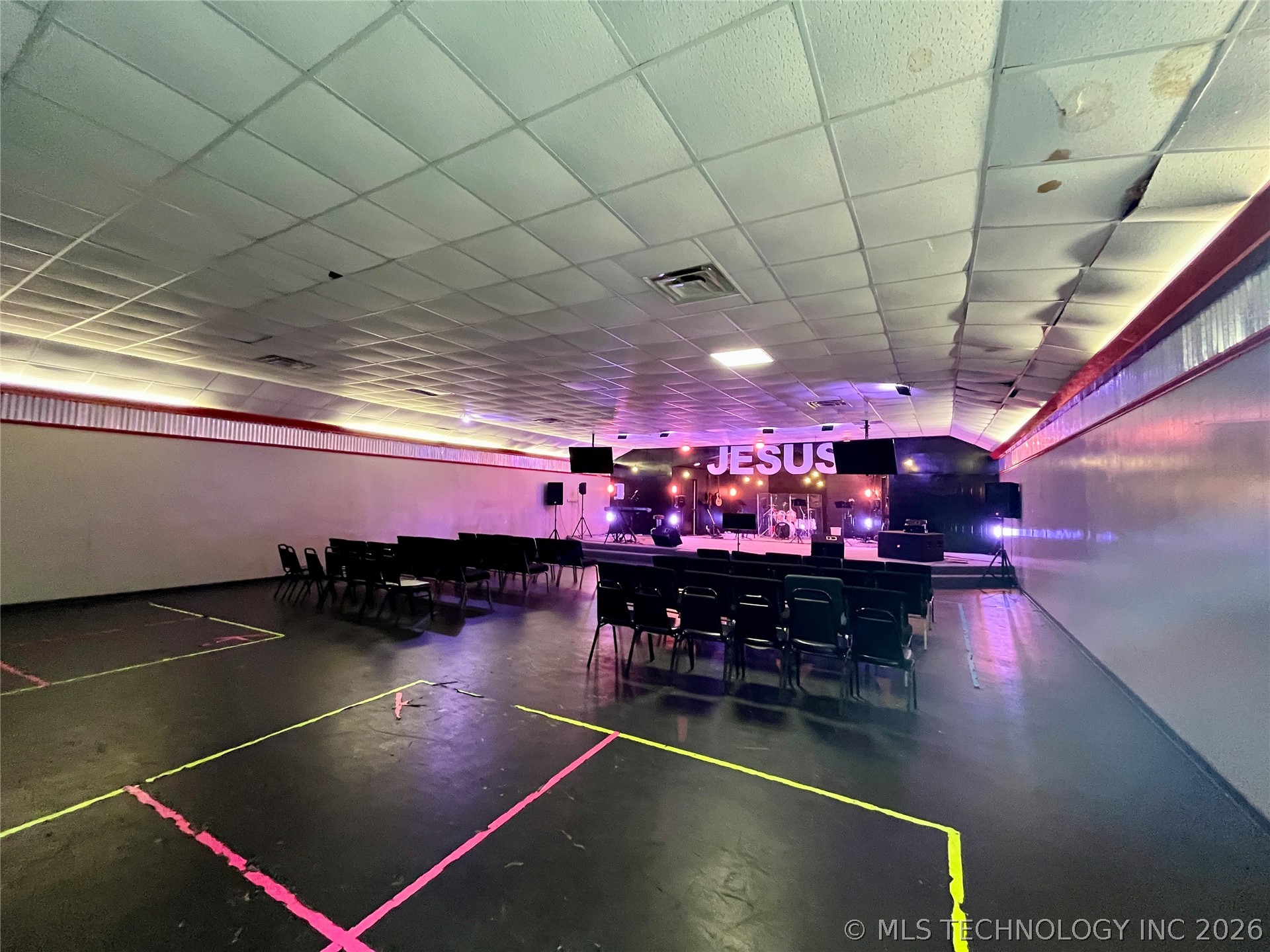 2710 S Cherokee Drive Property Photo 29