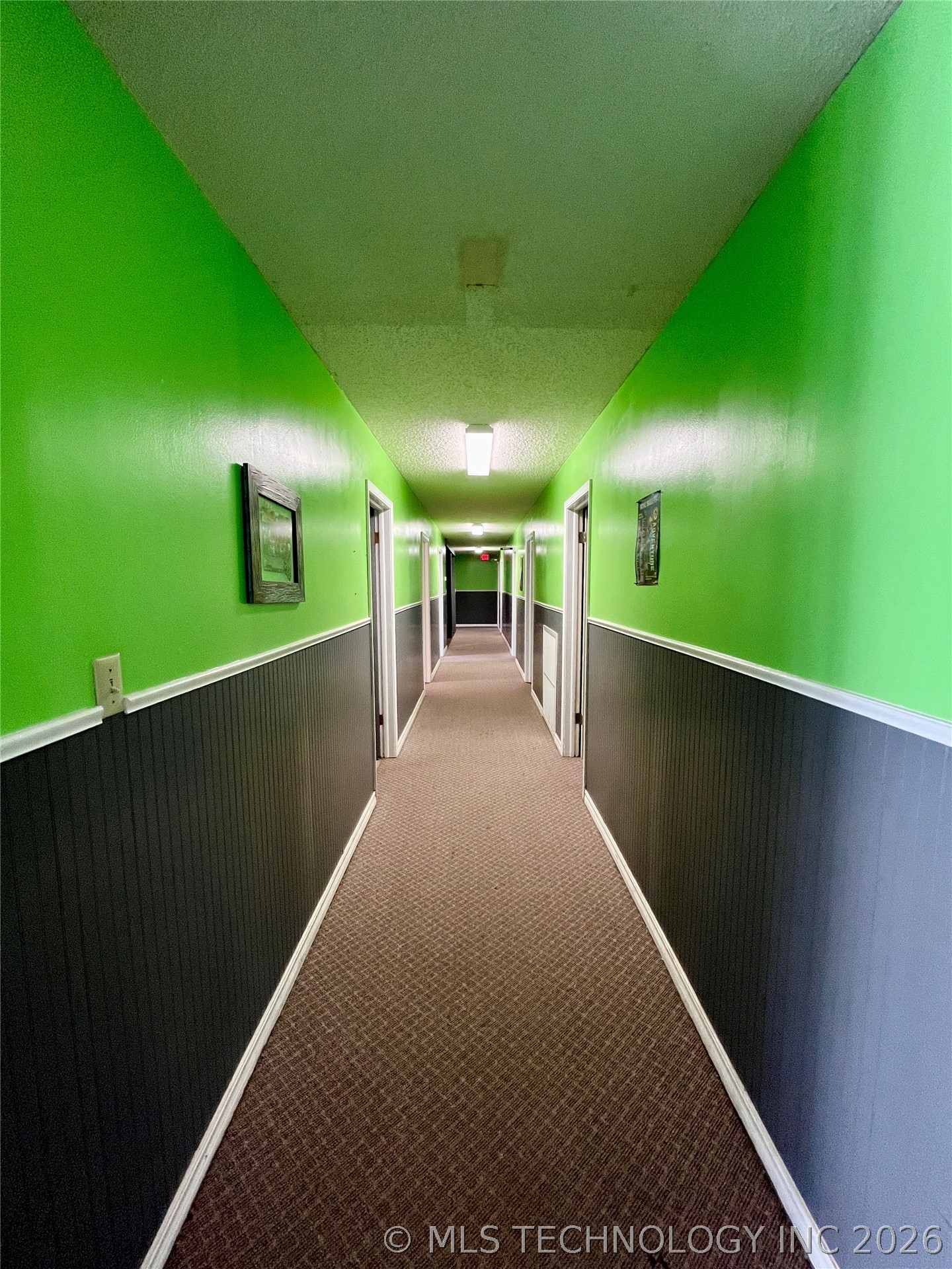 2710 S Cherokee Drive Property Photo 31