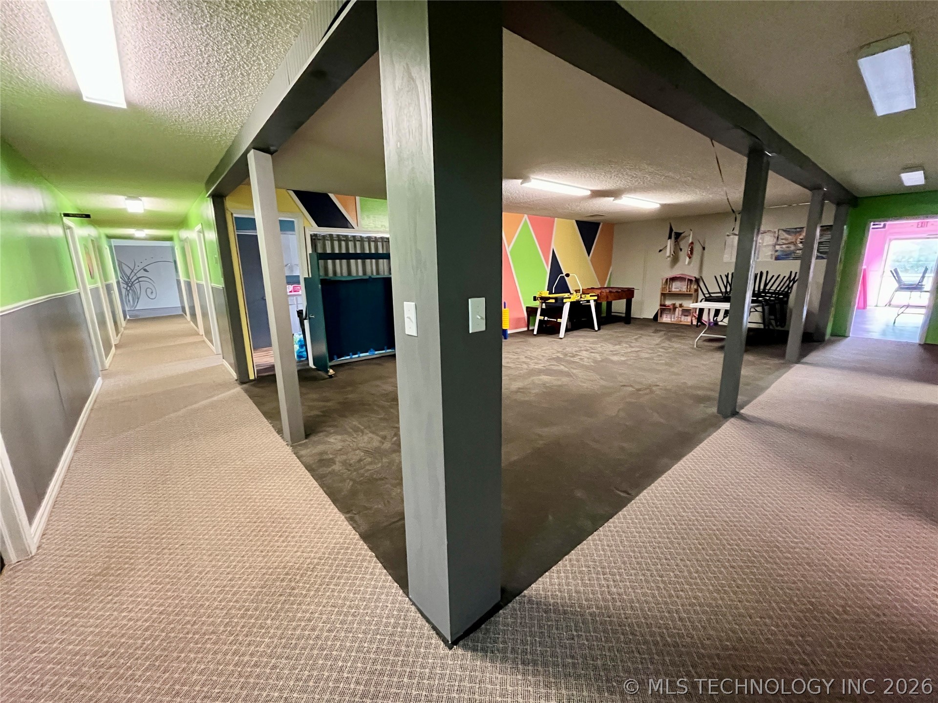 2710 S Cherokee Drive Property Photo 37