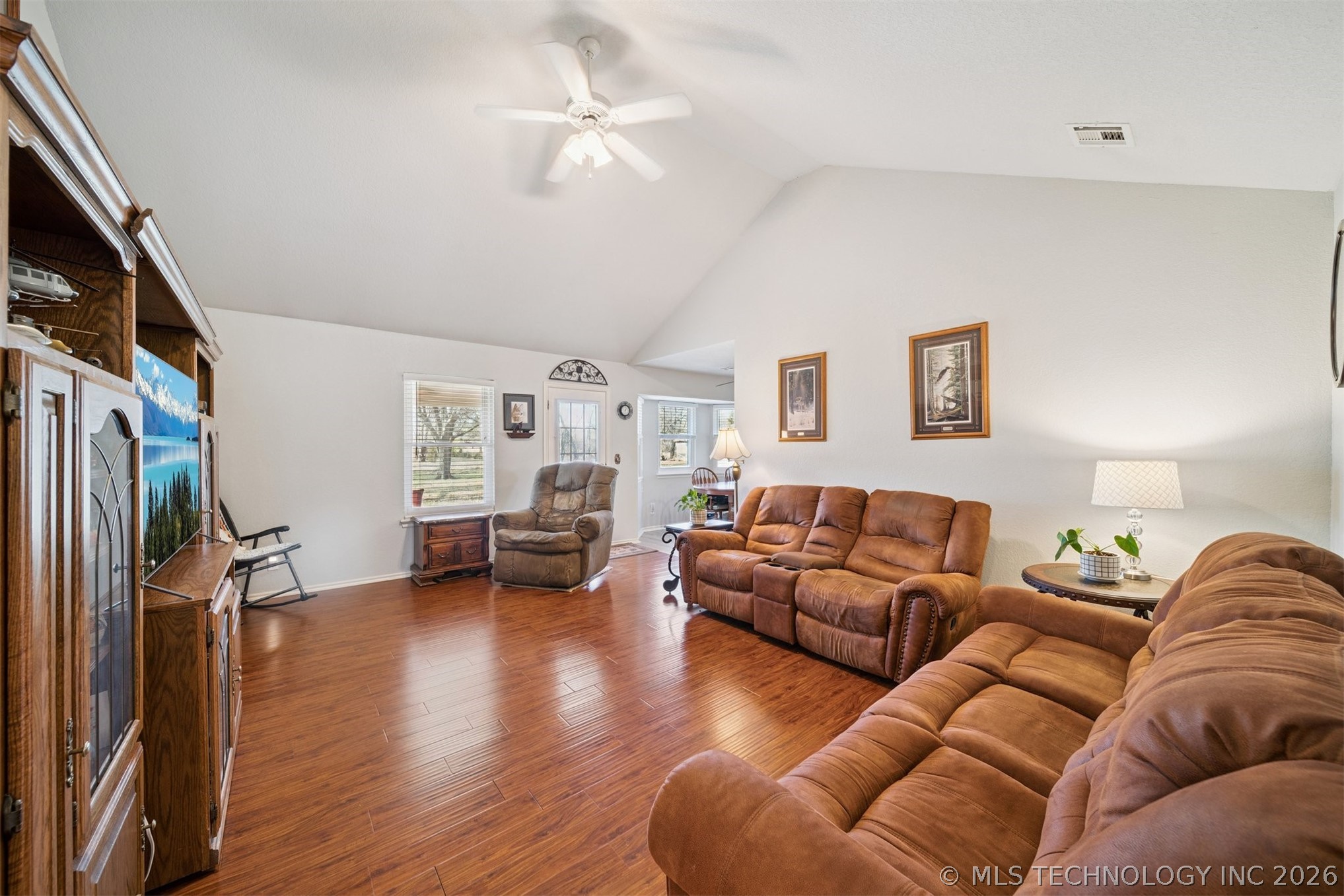 18466 S Ash Road Property Photo 3
