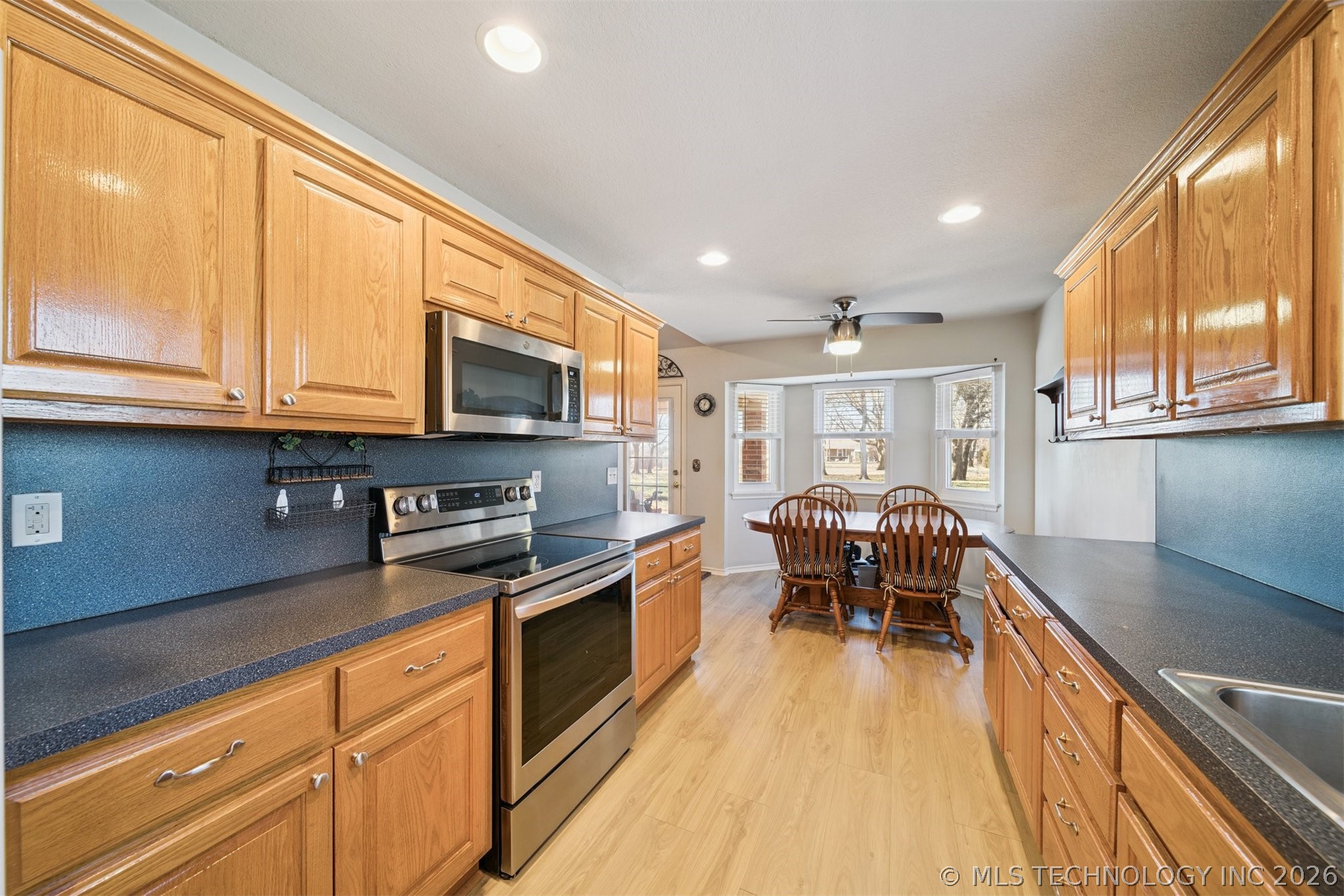 18466 S Ash Road Property Photo 6