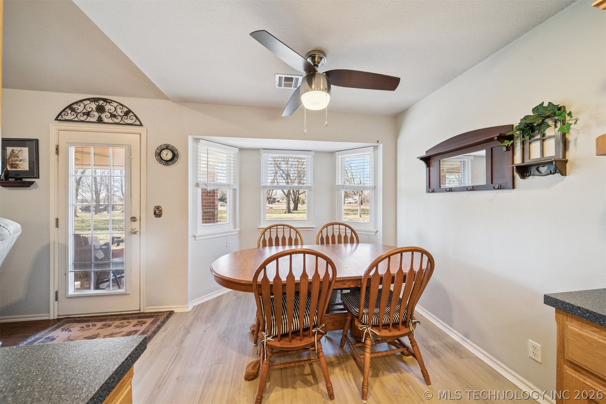 18466 S Ash Road Property Photo 7